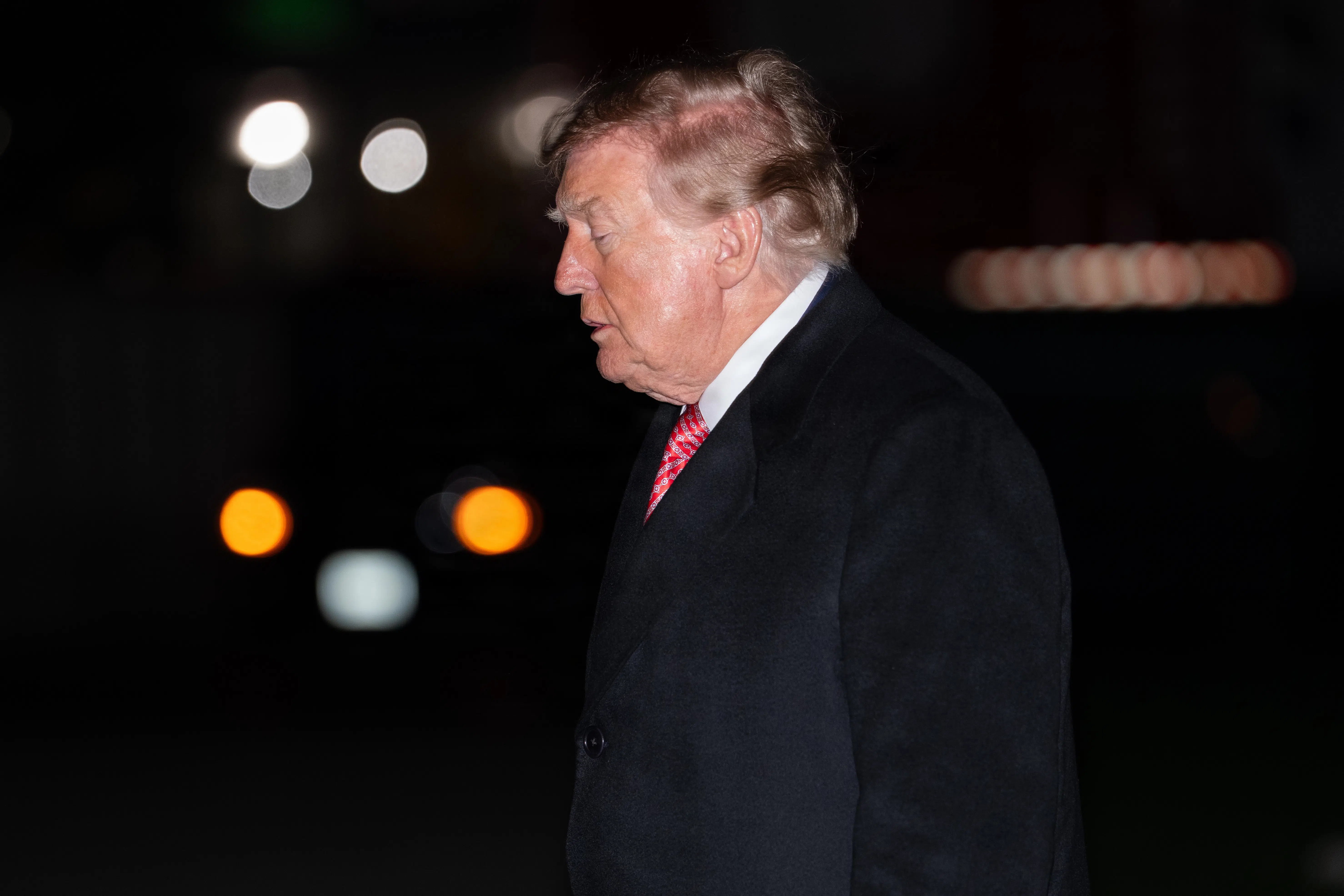 Dagene frem mod midtvejsvalget er »farlige«, sagde Zelenskyj. Kort efter kom Trump med et hårdt modsvar