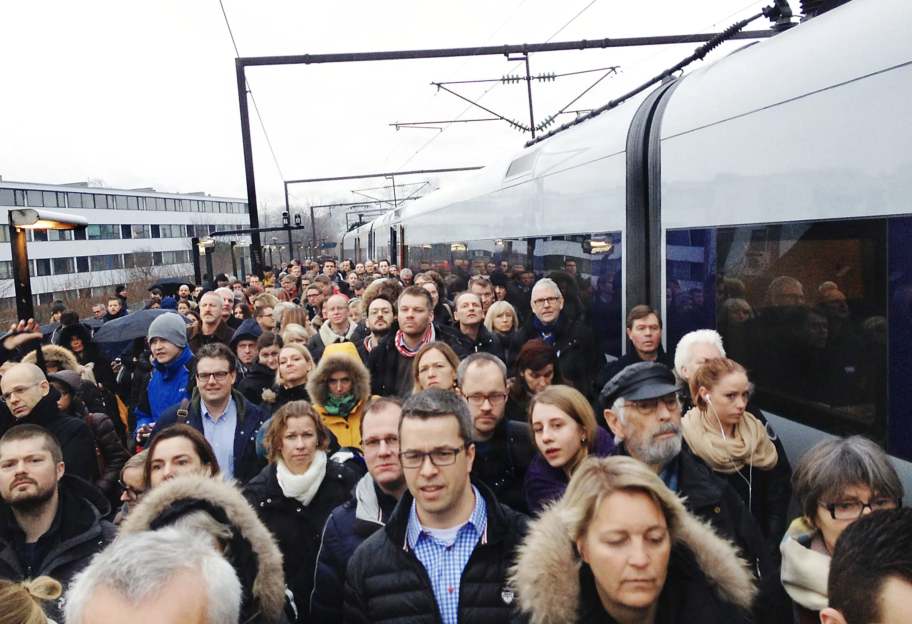 Togdøren ville pludselig ikke åbne, og jeg kom ikke af på min station. Det er egentlig et meget godt billede på, hvorfor vi skal lade DSBs monopol køre af sporet