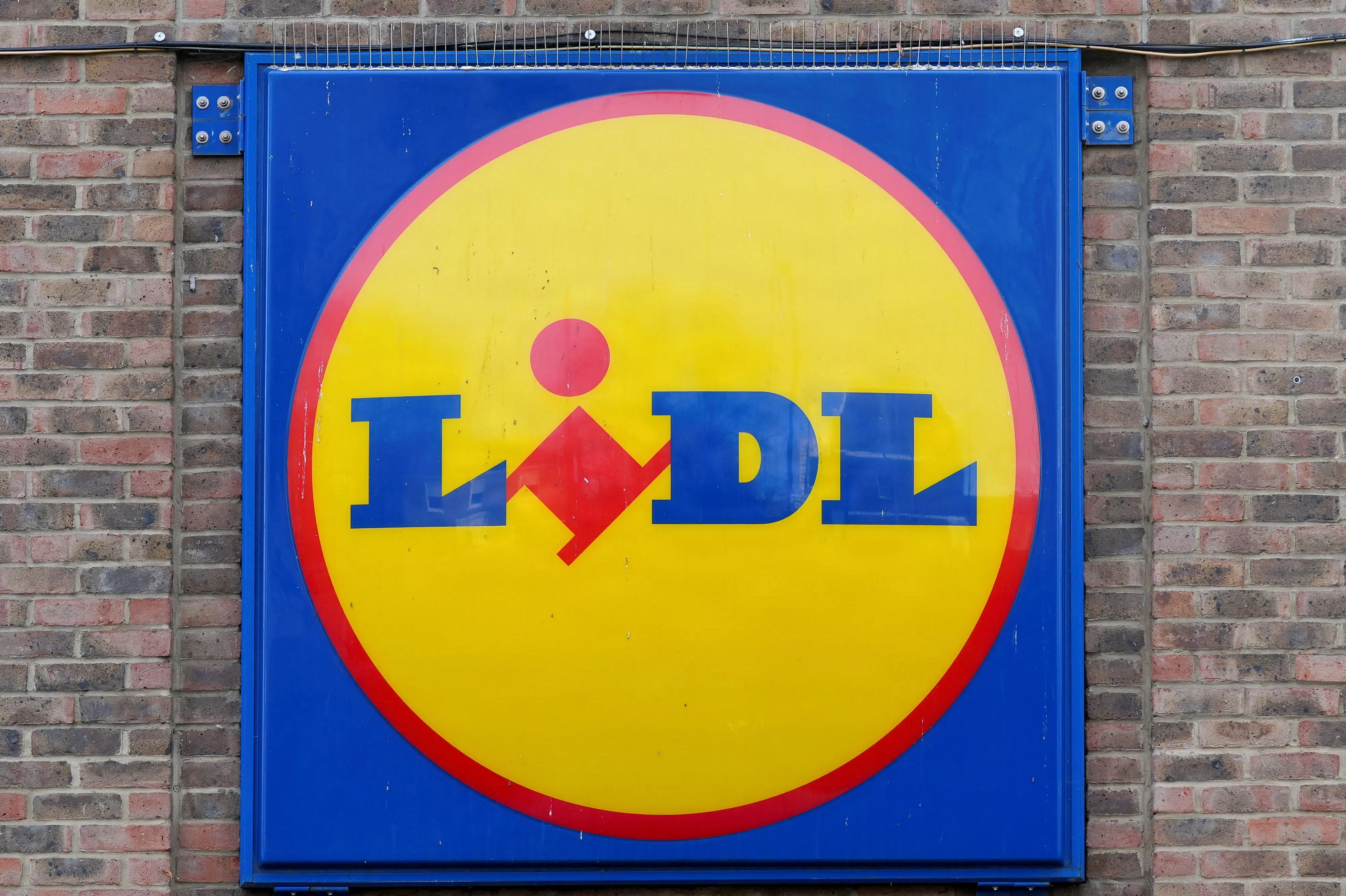 Lidl tilbagekalder røget ørred efter fund af listeria