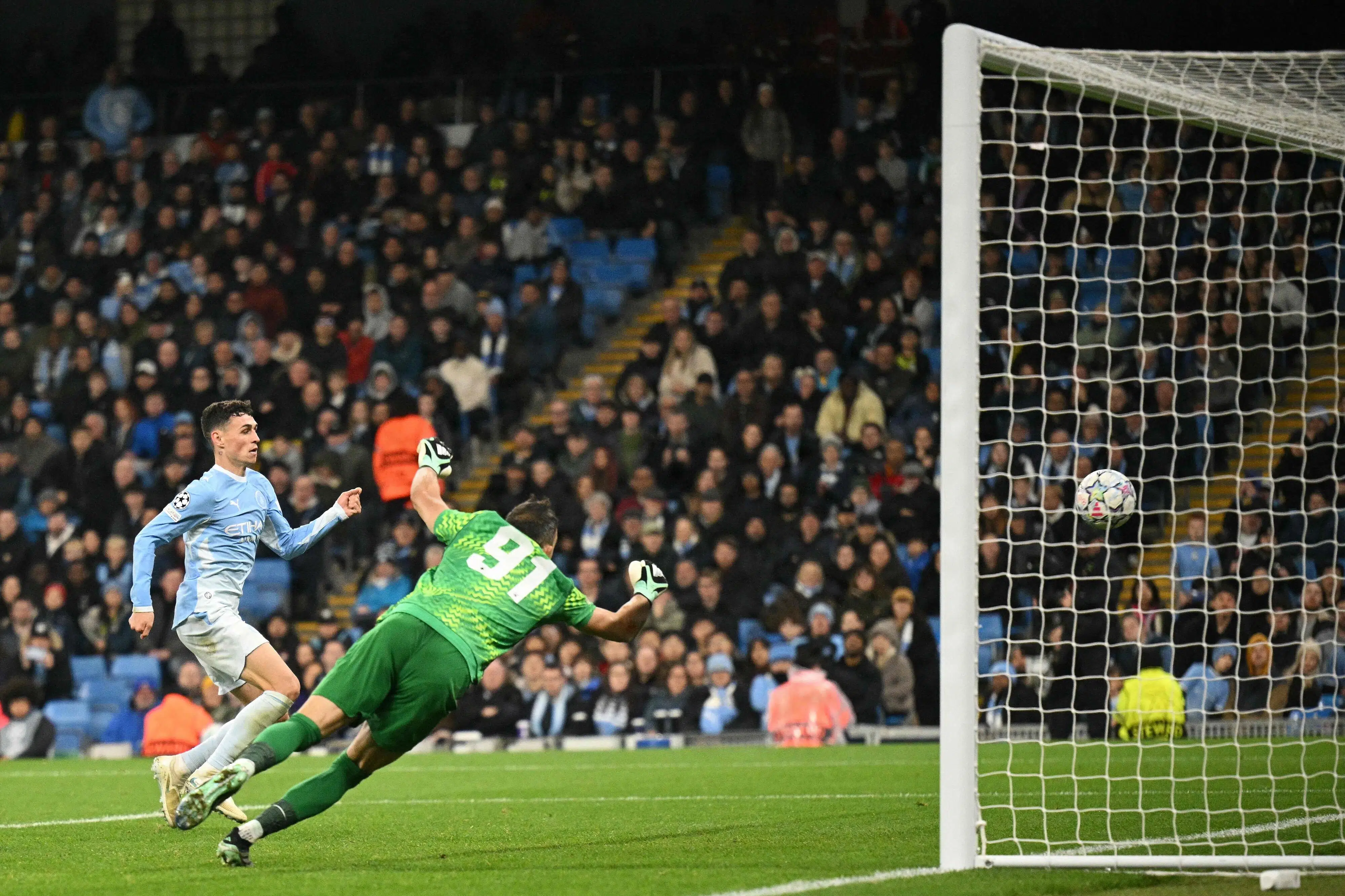 Foden tror på lysere tider efter hattrick: Stadig lang vej