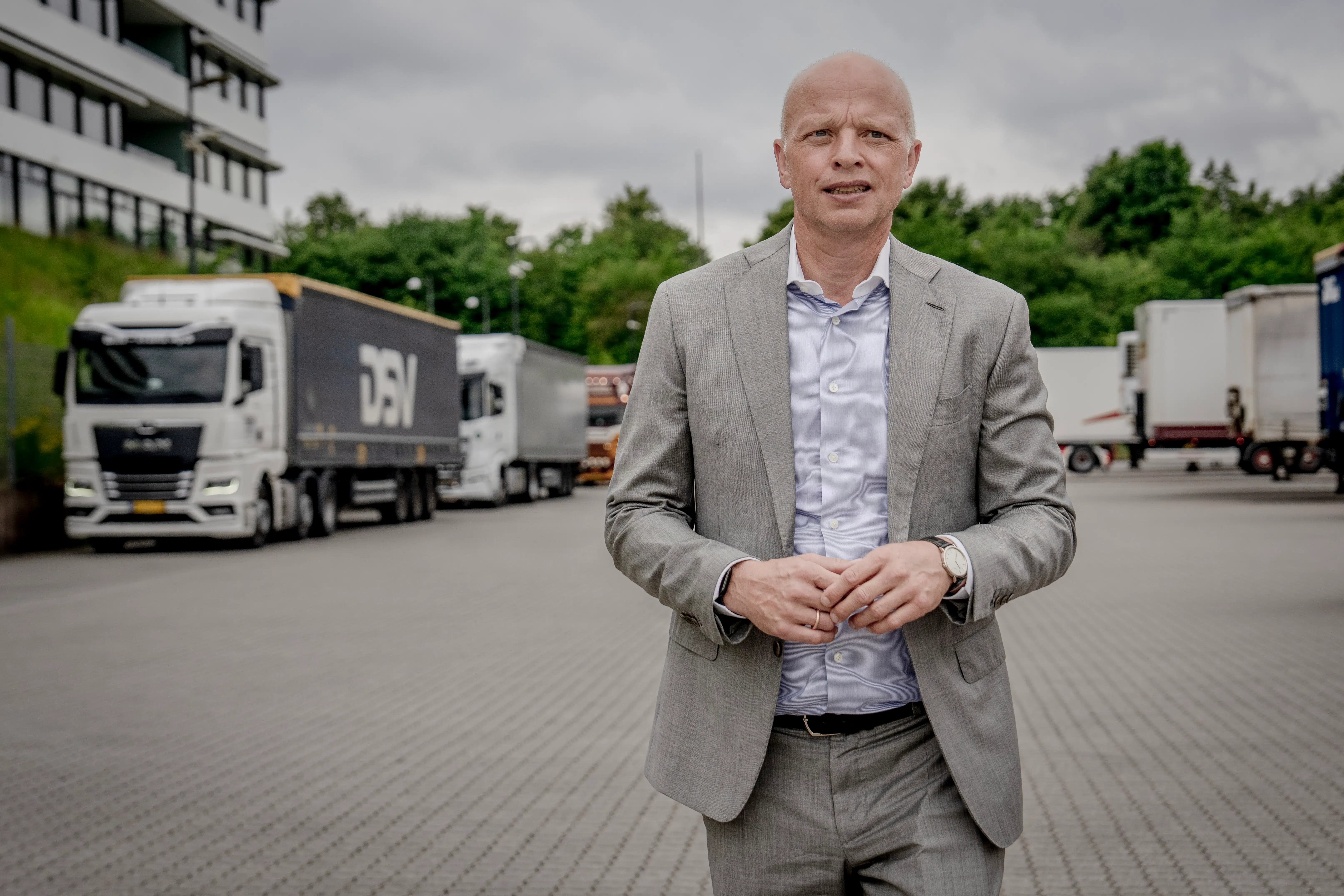 Brutal ledelsesstil og svært kæmpe opkøb i Tyskland – nu lysner det for udskældt DSV-chef