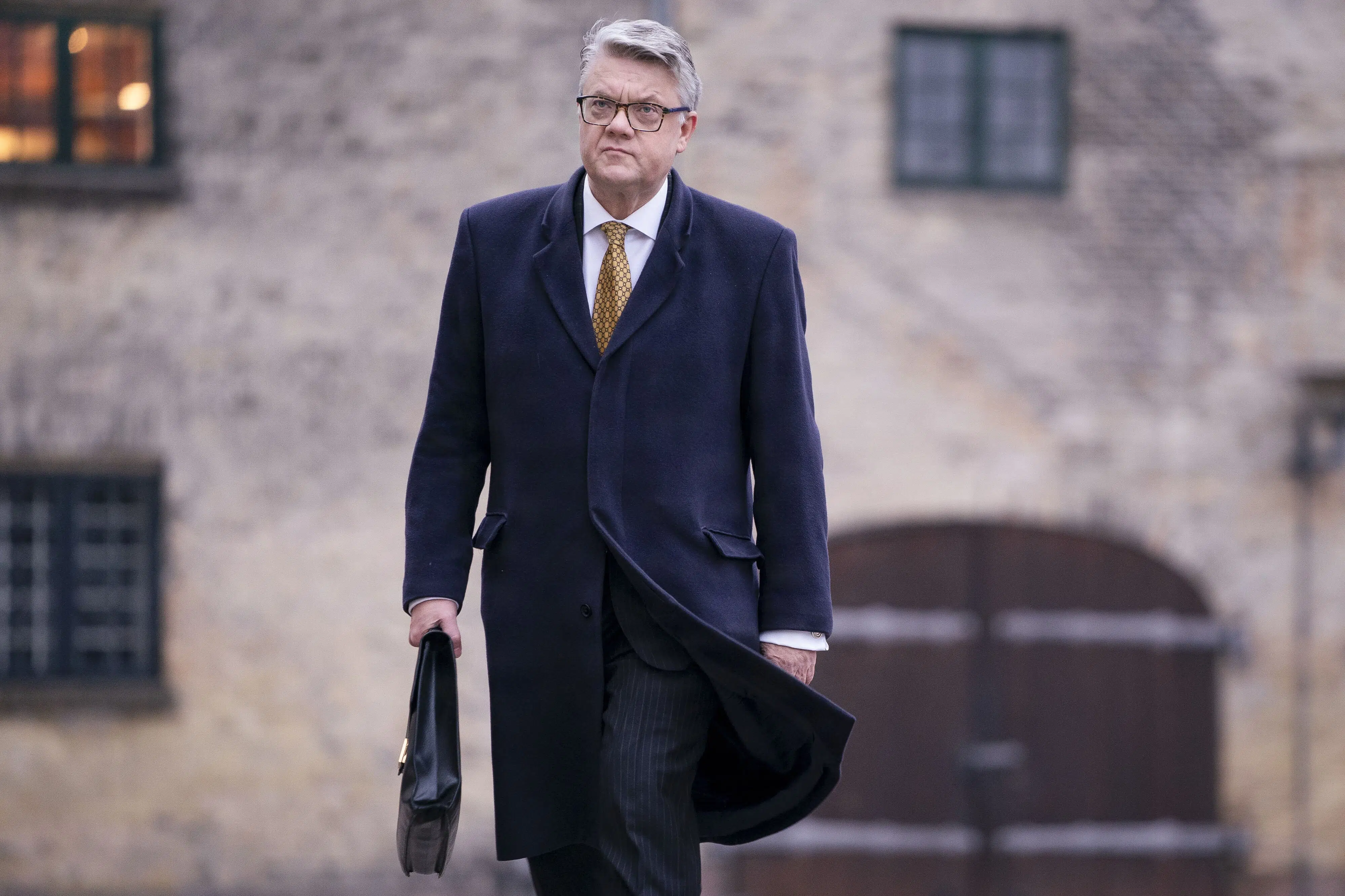 Krav om et halvt års fængsel til topadvokat fra Den sorte svane