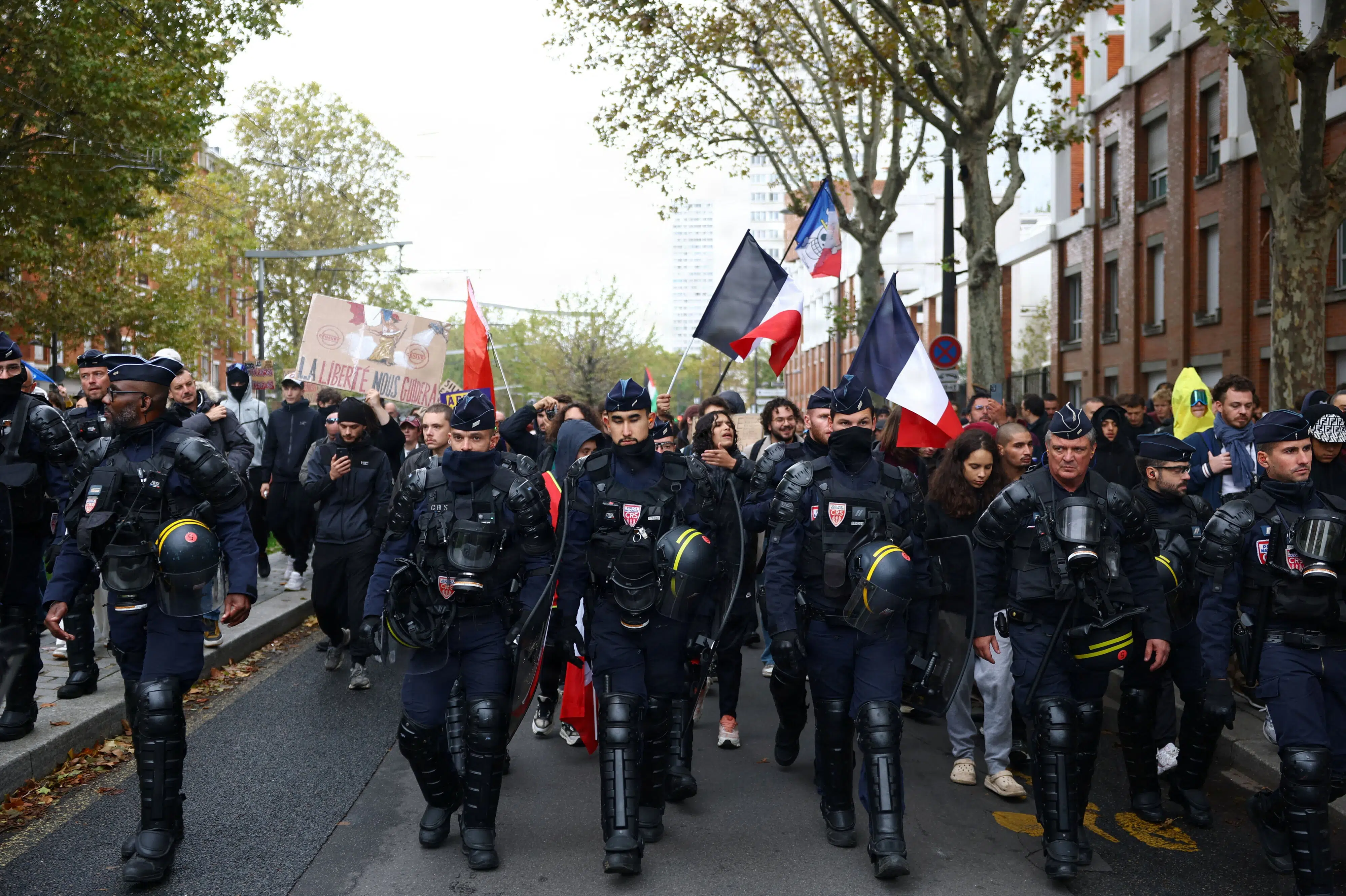 135 personer anholdt under franske protester