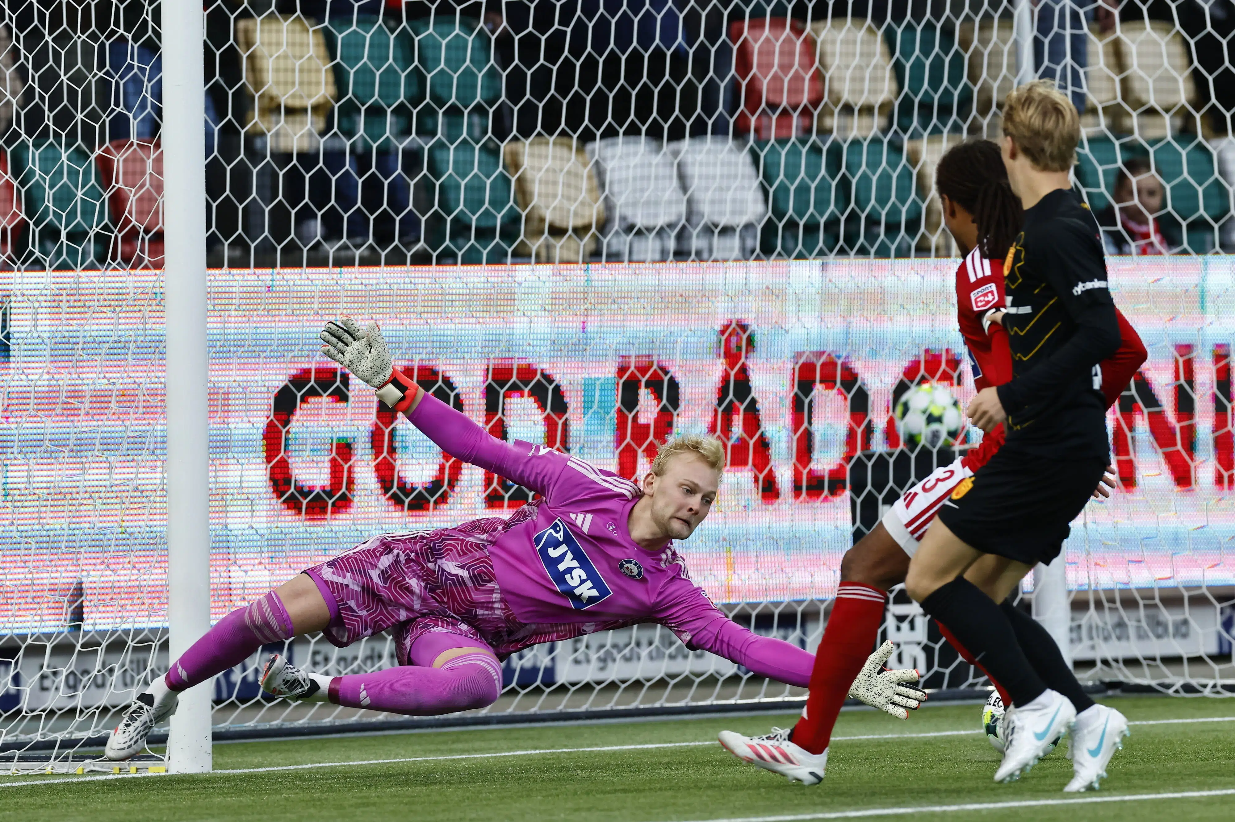 Alexander Lind nægter Silkeborg sejren på sin gamle hjemmebane