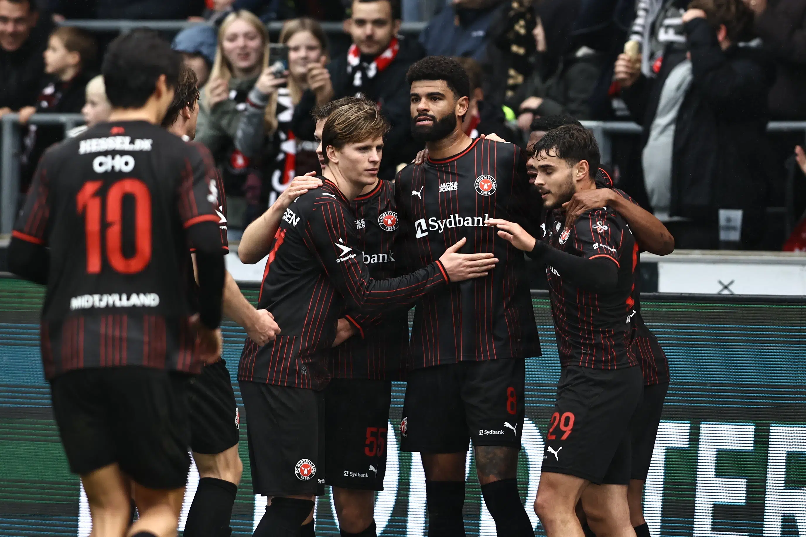FC Midtjylland slår bundhold og revancherer europæisk skuffelse