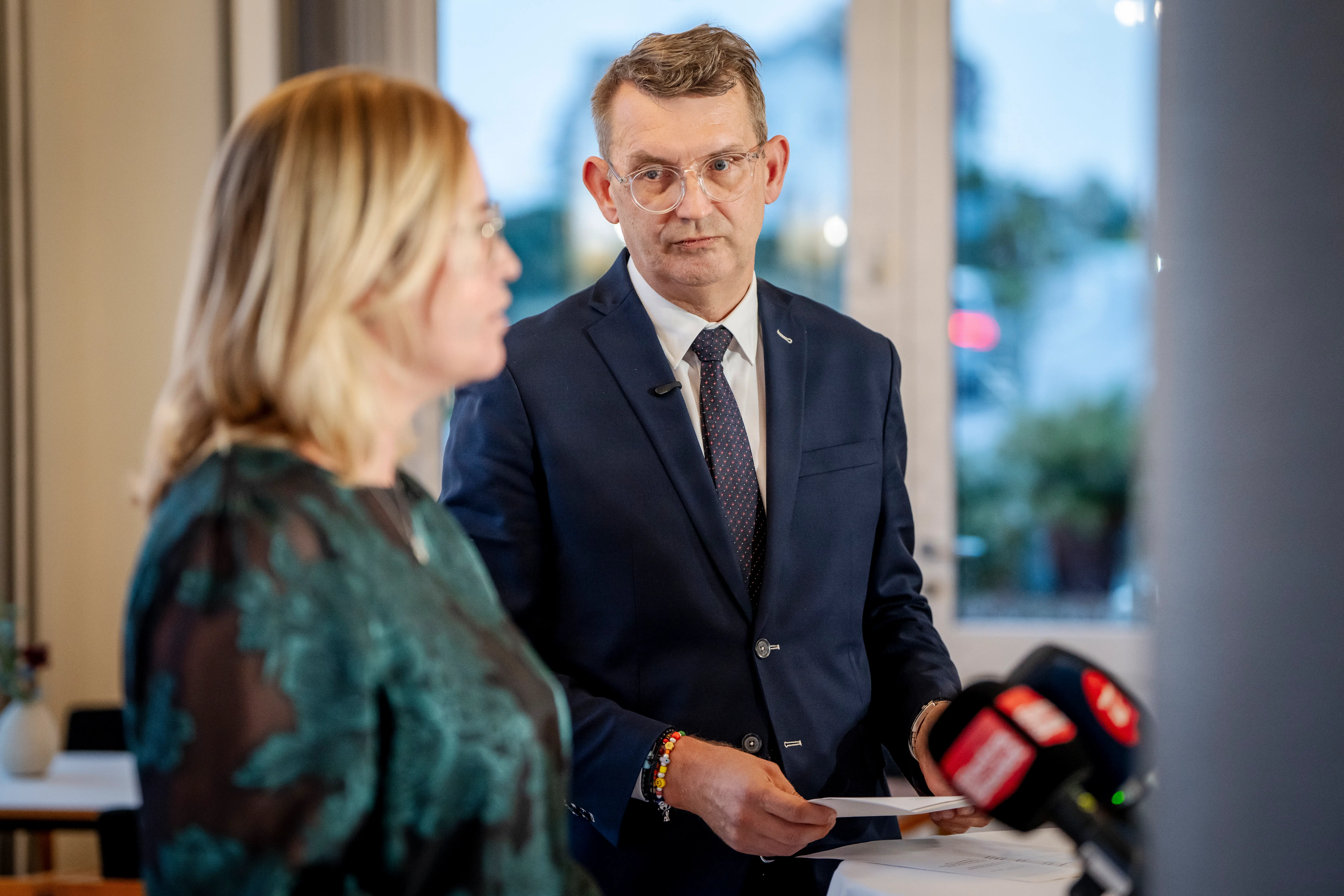 Troels Lund Poulsen strammer grebet: »Nu må det briste eller bære«