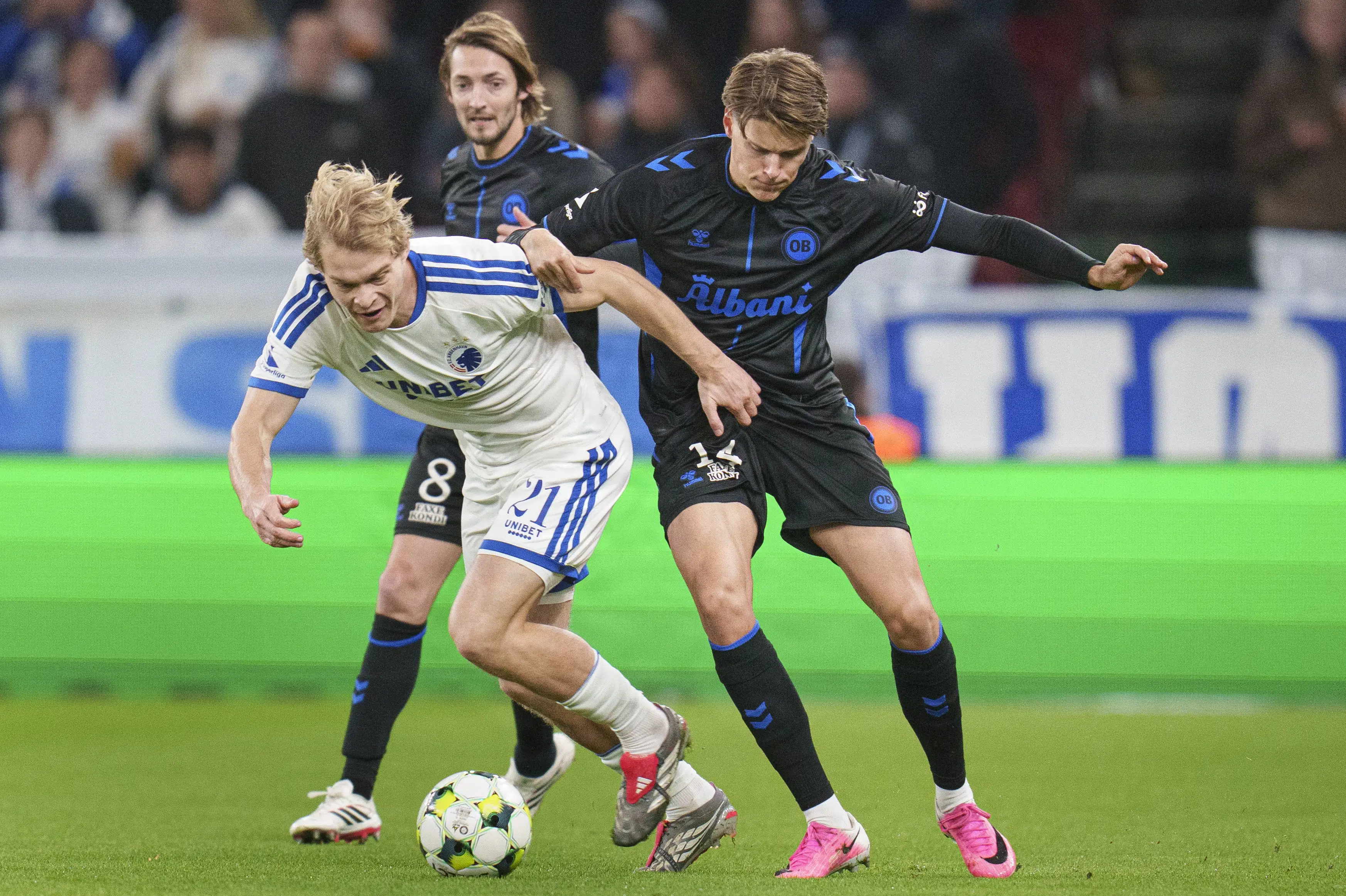 OB modstår FCK-stormløb og tager point i Parken