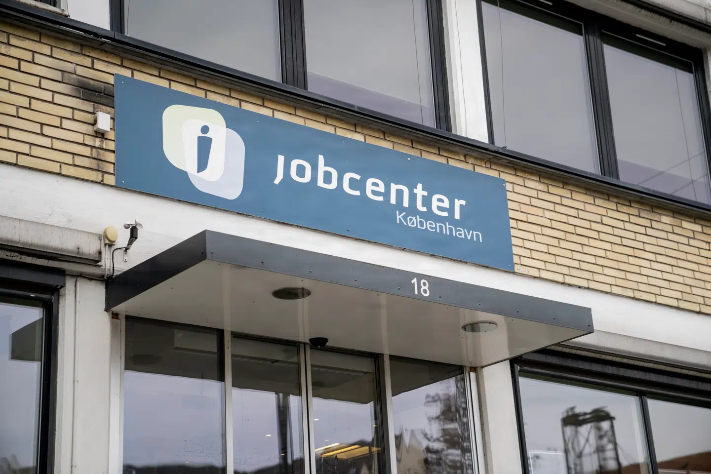 Mathias Rune Business-overblik: Kunstig intelligens giver rekordhøj ledighed blandt ...