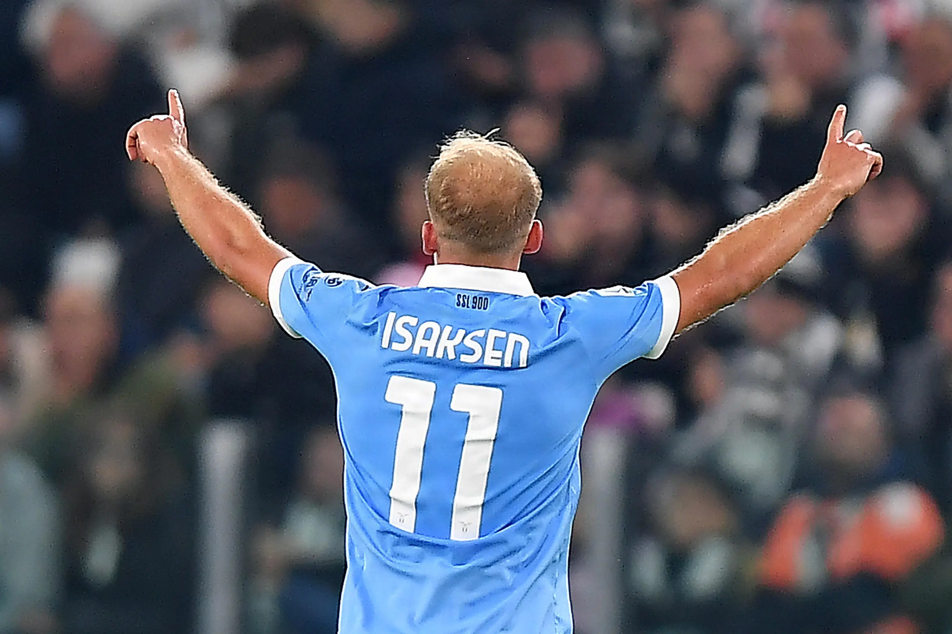 Isaksen stråler i hæsblæsende Lazio-triumf