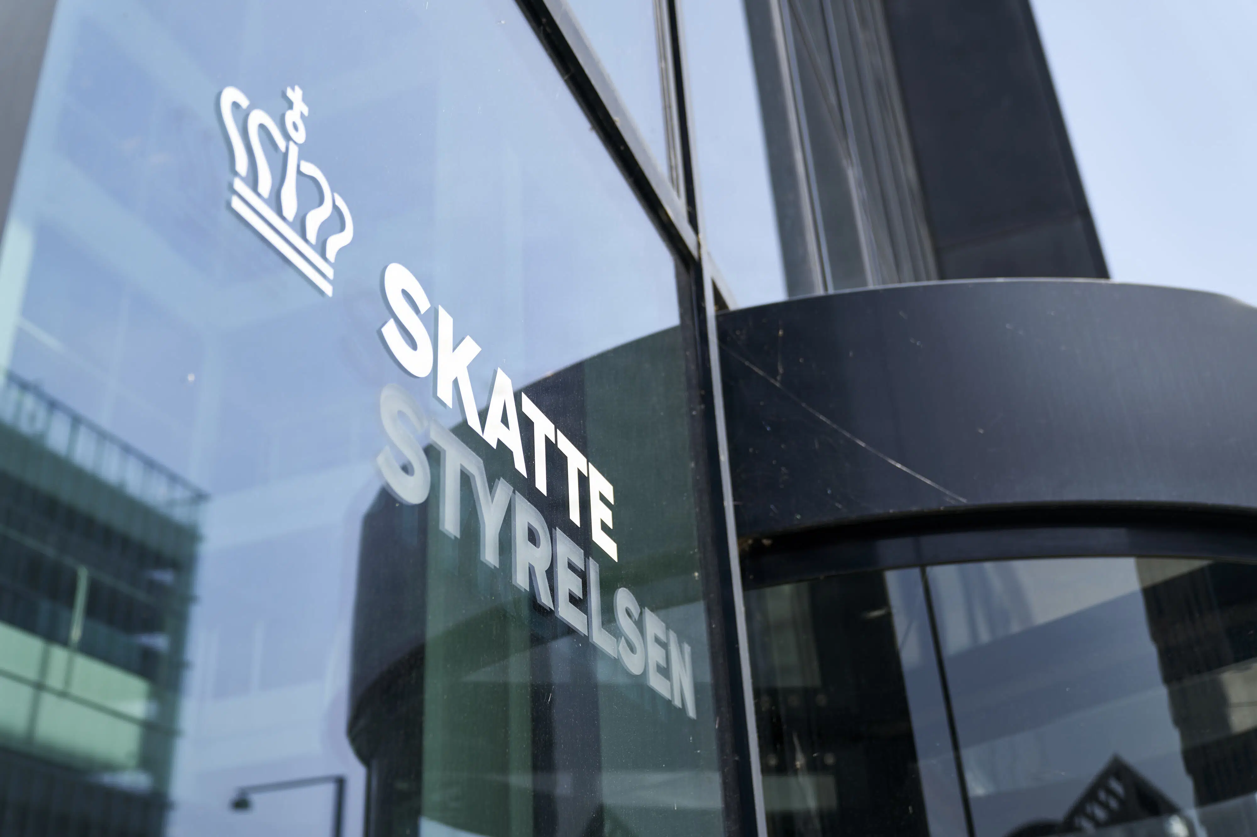 Ombudsmanden vil have flere svar fra styrelse om identitetstyveri
