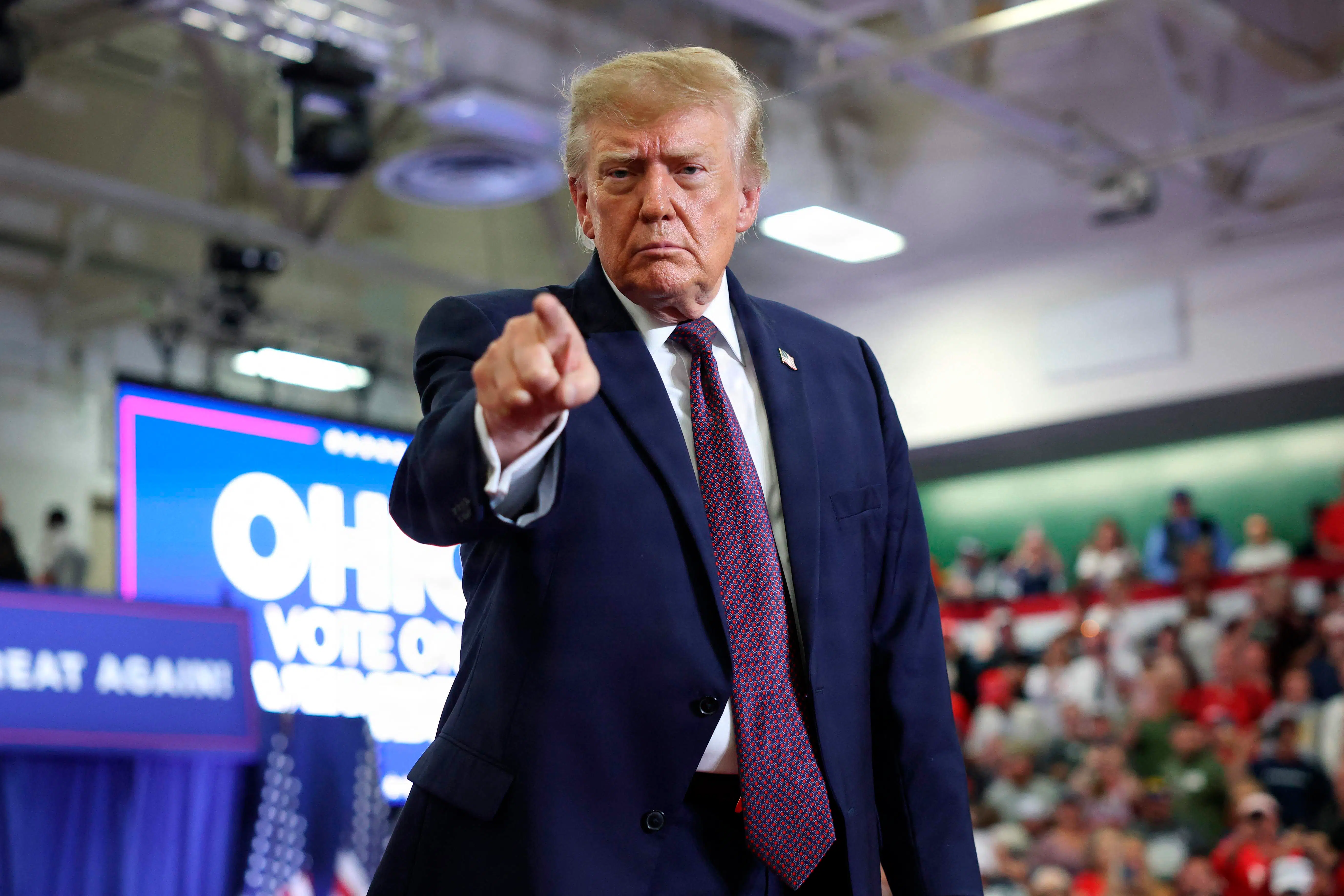 Ulrik Bie: Som konen med æggene – Trump risikerer at tabe alt på tirsdag