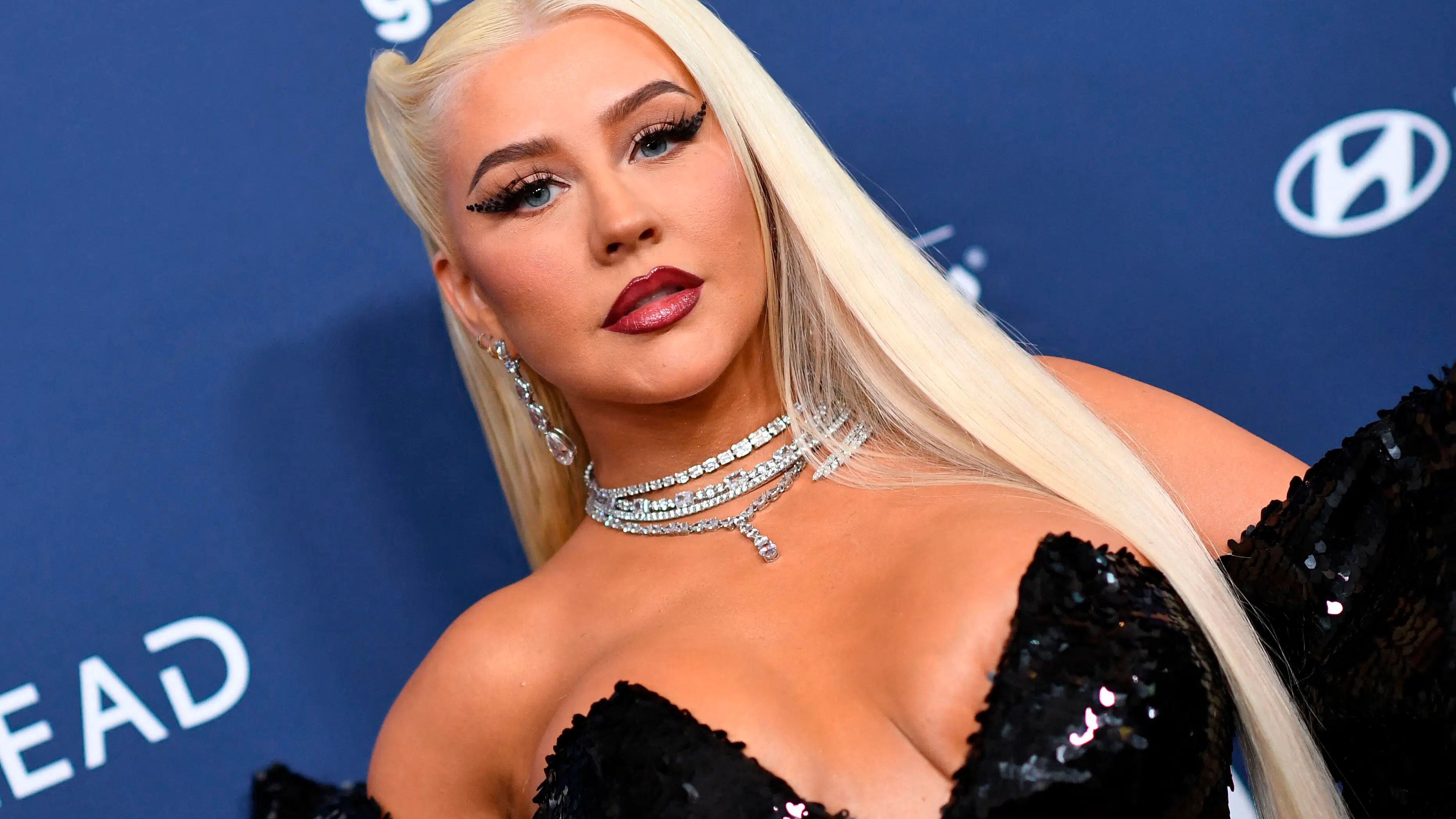 Christina Aguilera deler nøgenbillede