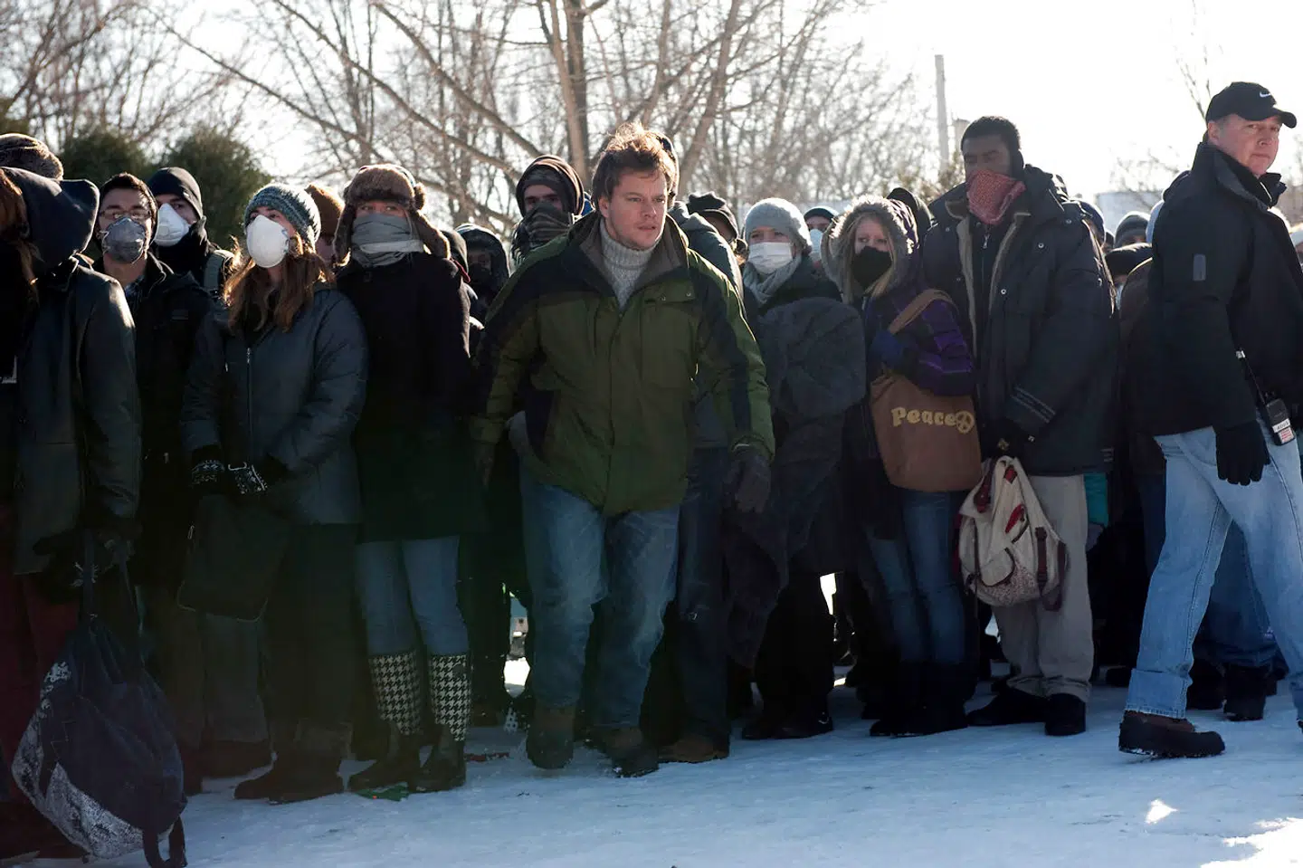 »Contagion« fra 2011 med bl.a. Matt Damon og Gwyneth Paltrow er et dystopisk billede af, hvad der sker med samfundet, når en virus breder sig med rekordfart. Nu har coronavirussen sendt filmen tilbage på topti over de mest sete film.