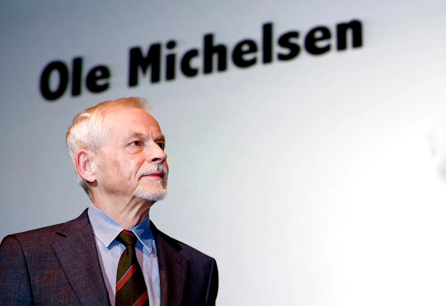 Ole Michelsen gør klar til modtage sin Æres Robert under Robert festen 1. februar 2009 i Cirkusbygningen i København.