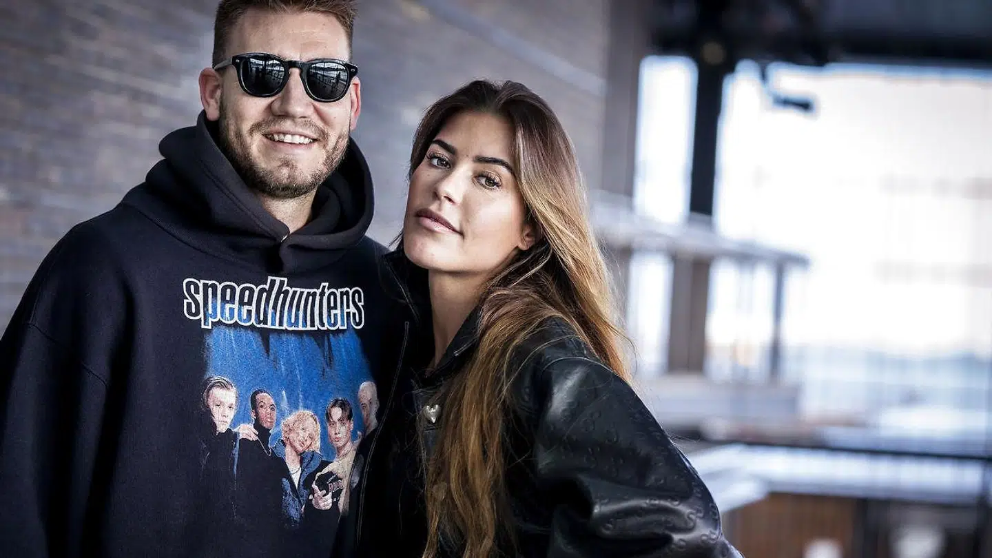 Nicklas Bendtner og Philine Roepstorff er aktuelle i nyt tv-program.