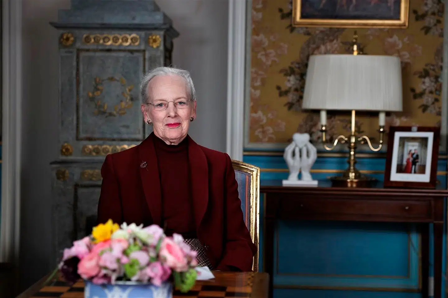 Dronning Margrethe taler fra Fredensborg Slot om den alvorlige situation i forbindelse med udbredelsen af coronavirus, tirsdag den 17. marts 2020.