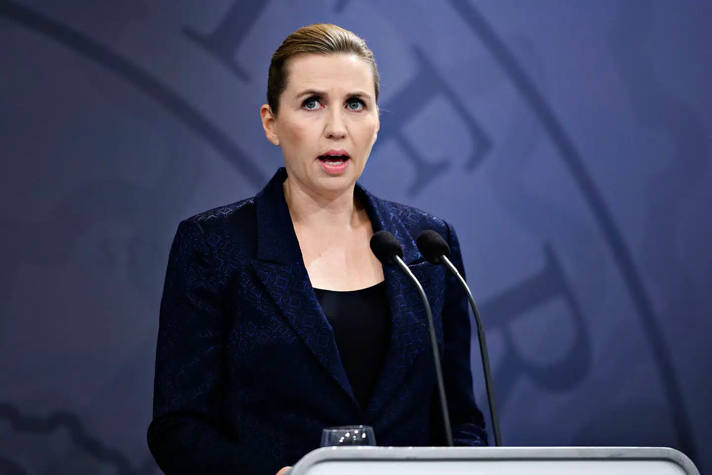 Statsminister Mette Frederiksen (S), da statsministeren, sundheds- og ældreministeren samt en række myndighedsrepræsentanter holder pressemøde om COVID-19 i Spejlsalen i Statsministeriet tirsdag den 17. marts 2020.. (Foto: Philip Davali/Ritzau Scanpix)