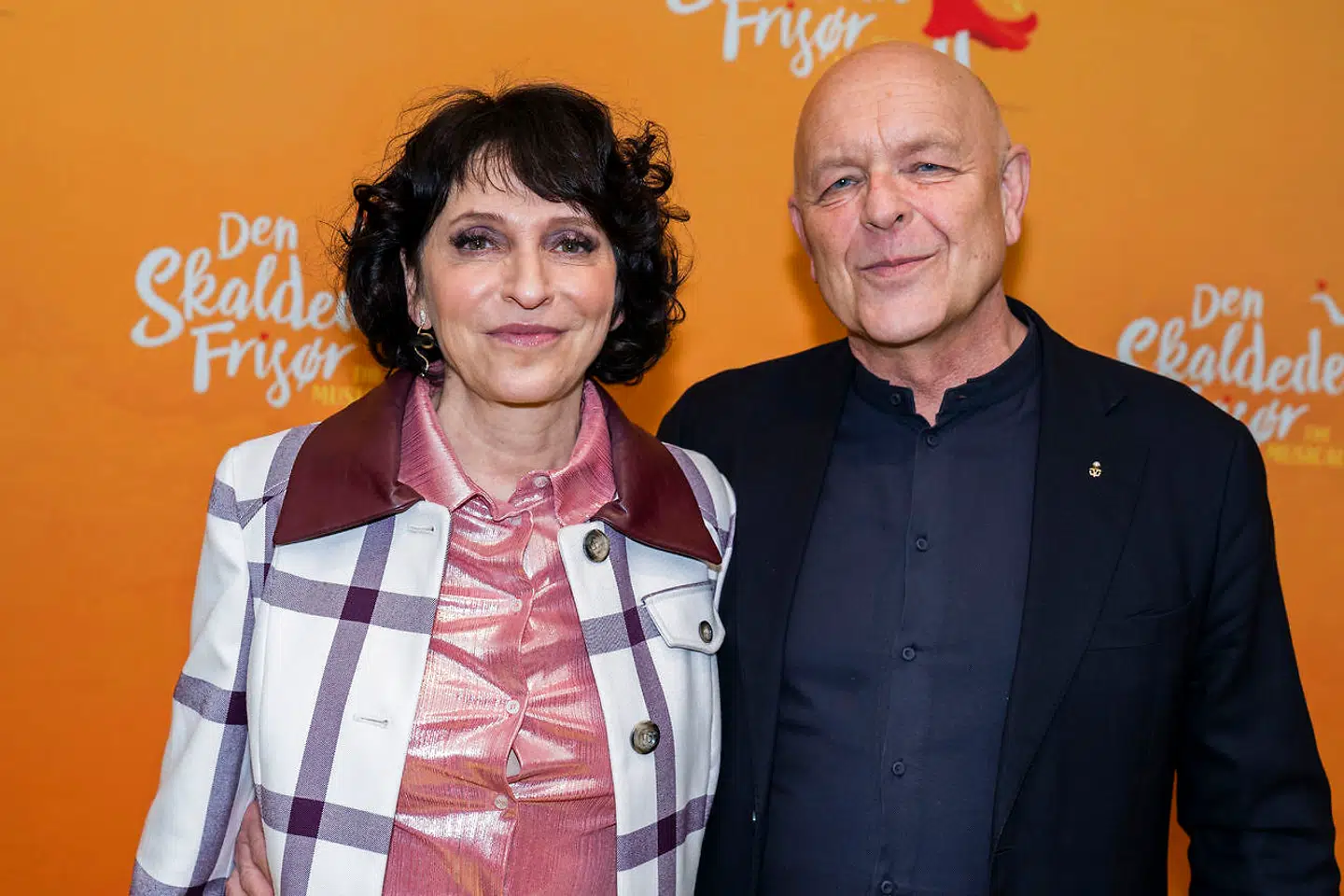 Jesper Winge Leisner her fotograferet med hustru Susanne Bier ved premieren på 'Den skaldede frisør – The Musical'. Musicalen er baseret på Susanne Bier-filmen 'Den skaldede frisør'.