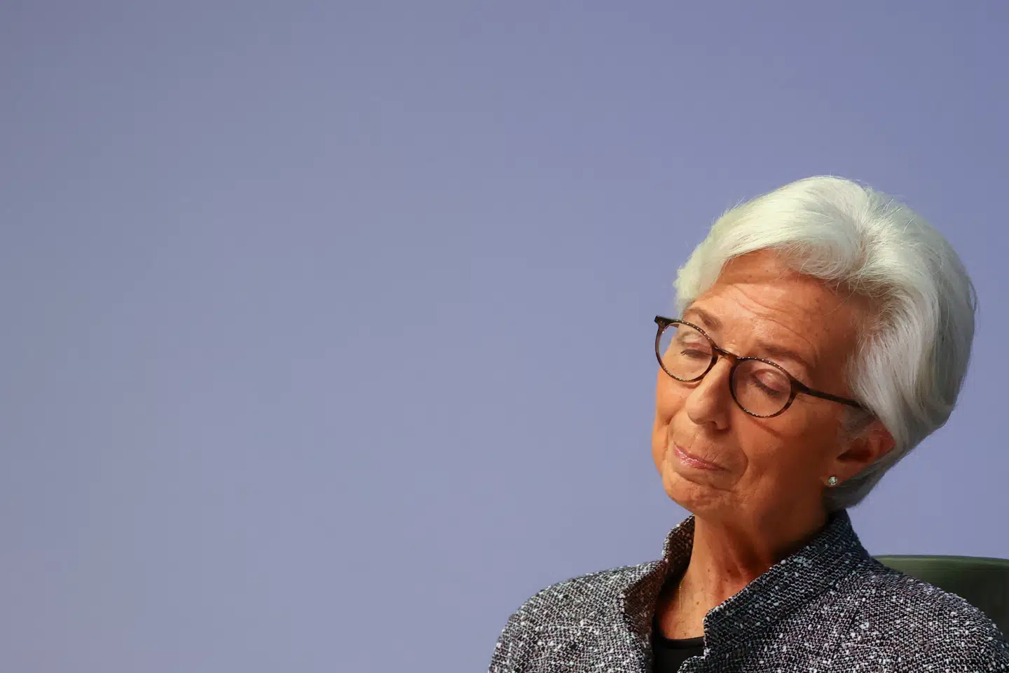 Bruttonationalproduktet i eurozonen kan skrumpe med 15 procent, siger ECB-chef Christine Lagarde torsdag. Kai Pfaffenbach/Reuters