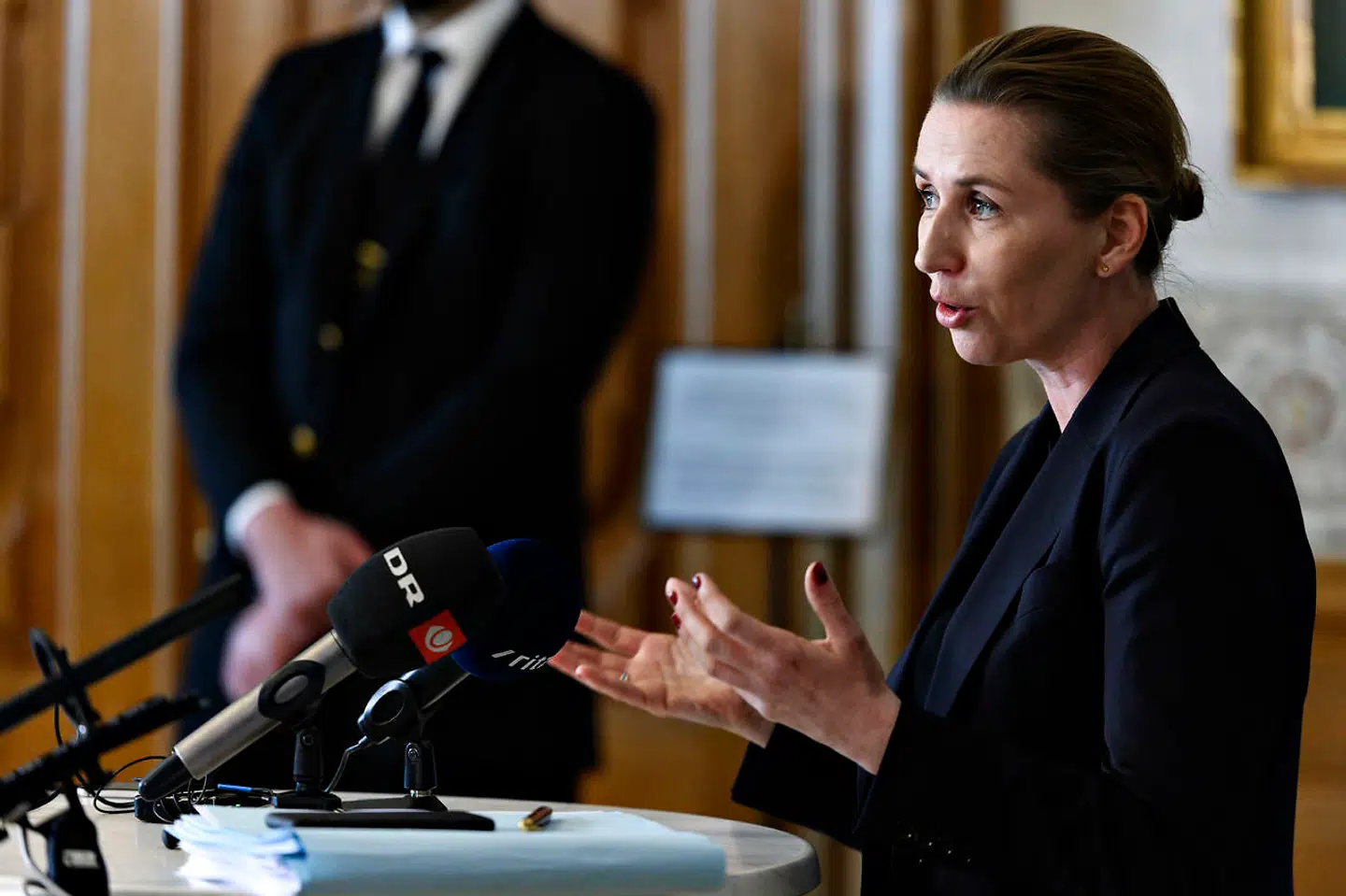 Statsminister Mette Frederiksen (S) holder i disse dage møder med partilederne om planen for en genåbning af Danmark.