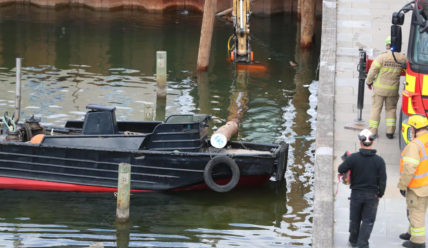 Manden blev ramt en 800 kilo tung pæl.