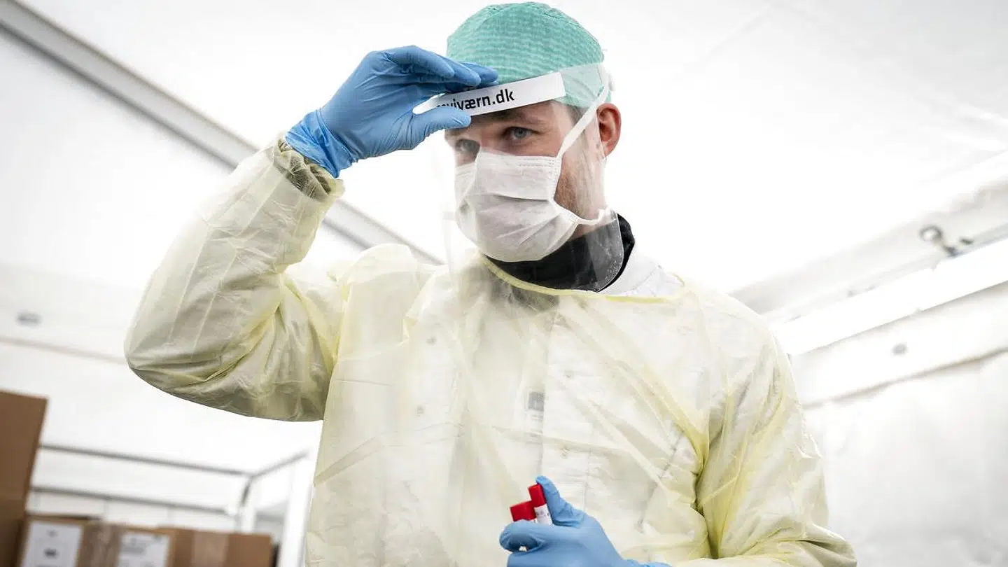 Der er endnu ingen synlig smittemæssig konsekvens af, at detailhandlen genåbnede 11. maj, lyder fra to eksperter på baggrund af de seneste tal fra Statens Serum Institut.