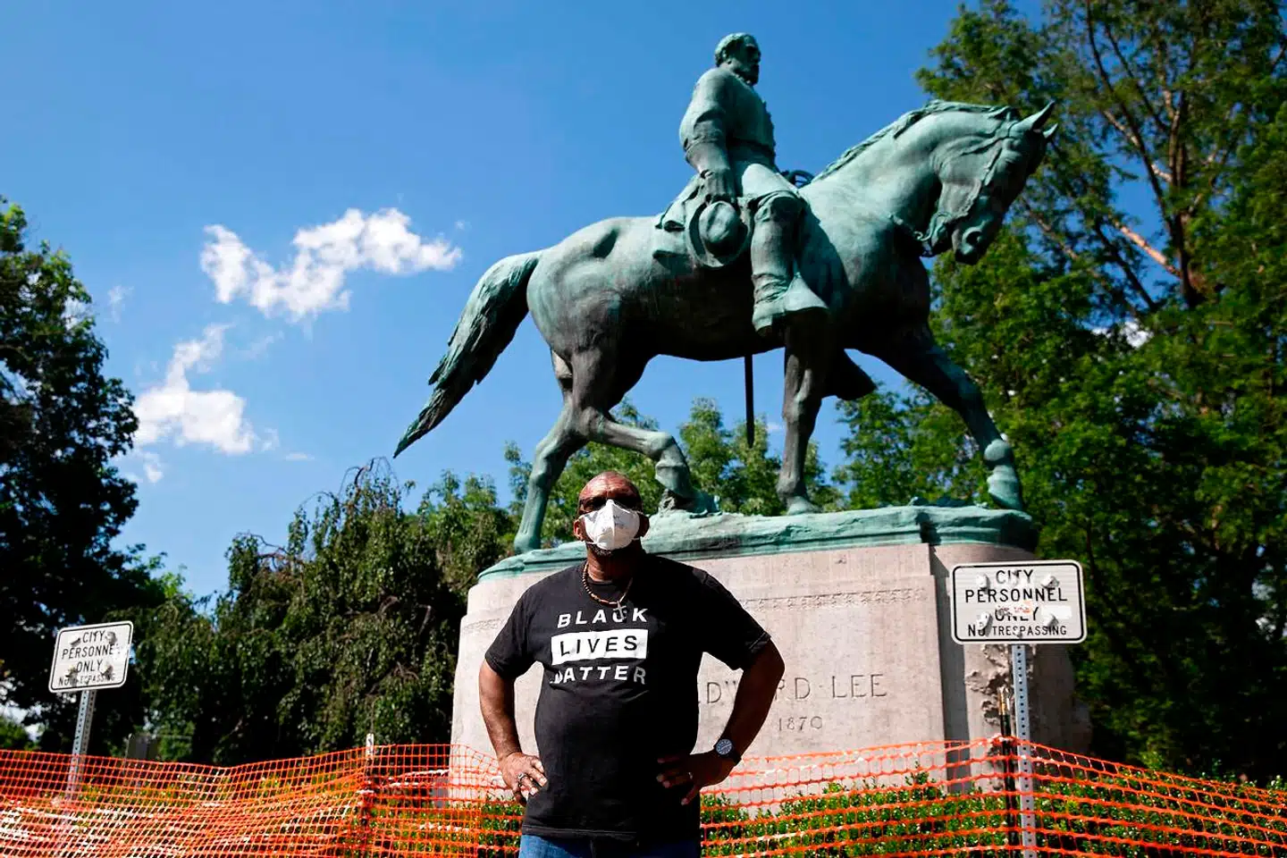 Rytterstatuen af Robert E. Lee i Charlottesville har fået fornyet opmærksomhed i forbindelse med George Floyds død forleden. Foto: Ryan M. Kelly / AFP