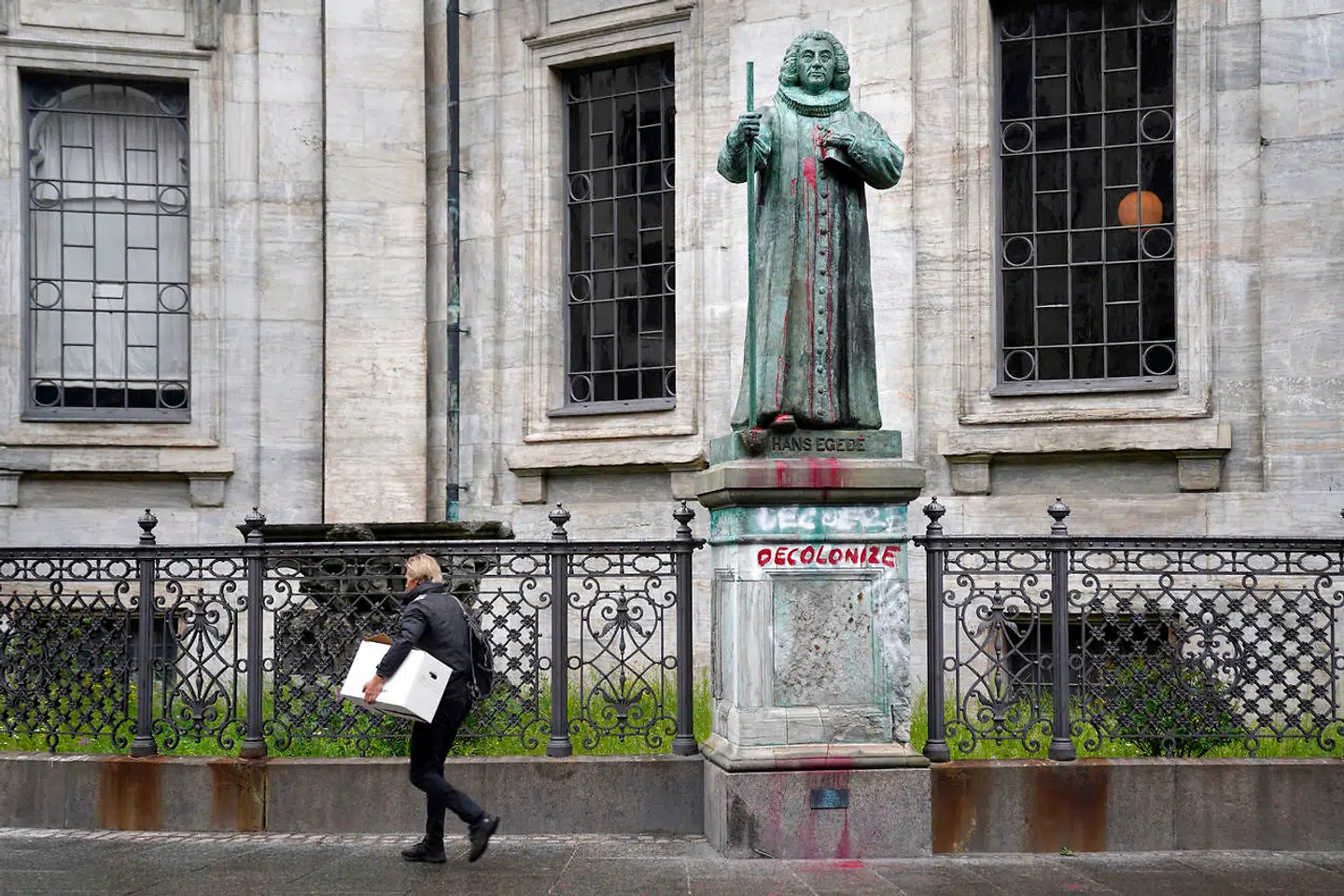 Statuen af Hans Egede ved Marmorkirken i København
