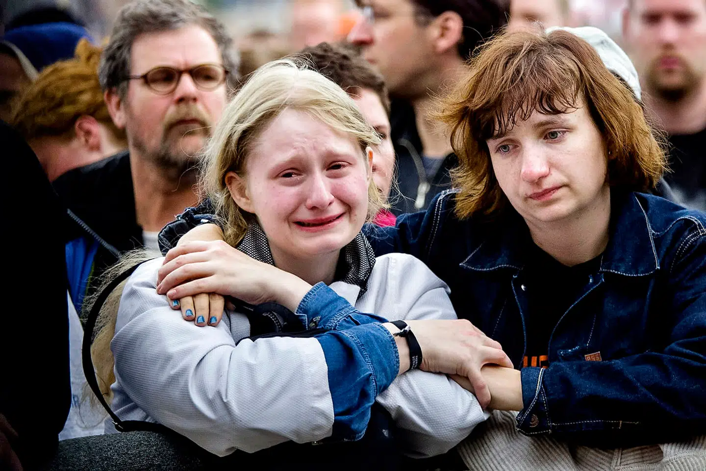 Roskilde Festivalen blev i 2000 afholdt fra 29. juni til 2. juli. Roskilde oplevede sin første store ulykke sent om aftenen fredag 30. juni 2000 kl ca 23.30, da 9 mennesker omkom foran Orange Scene under en koncert med Pearl Jam. Stemningen dagen efter.. (Foto: Nils Meilvang/Ritzau Scanpix)
