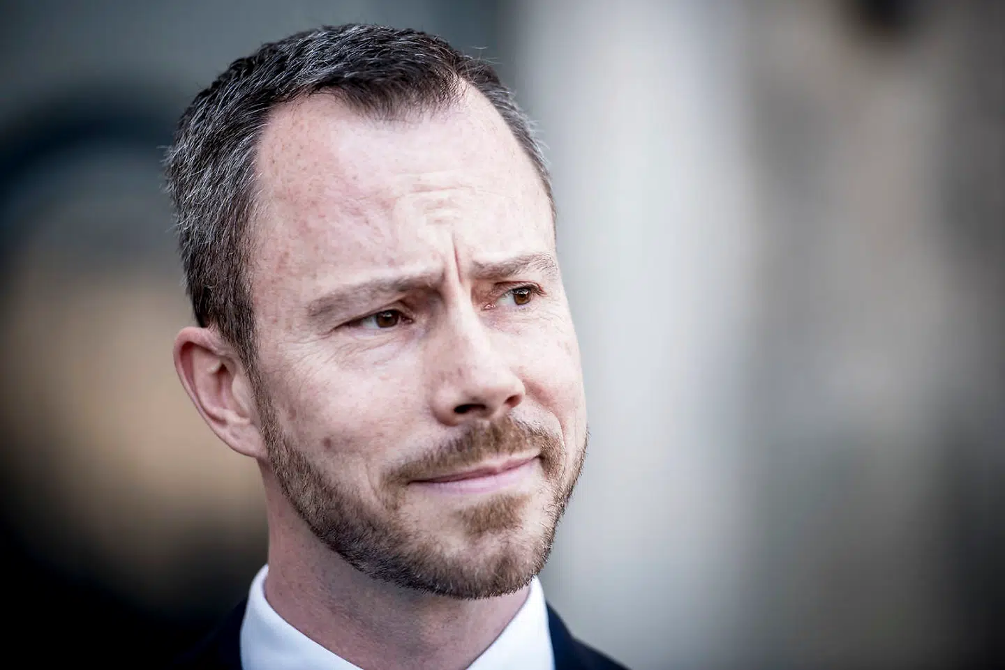 »Det er så ikke det hele af det, jeg er enig i,« siger Venstre-formand Jakob Ellemann-Jensen om sin forgænger Lars Løkke Rasmussens ugentlige skriverier i B.T.