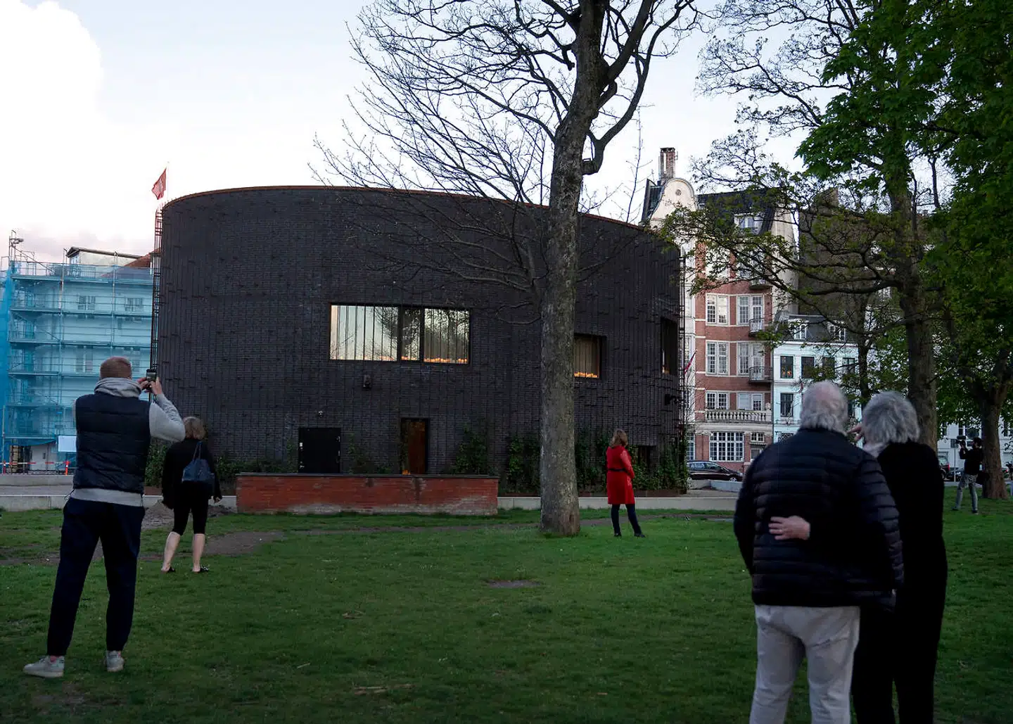 Mandag den 4. maj 2020 satte man 75 lys i vinduerne på Frihedsmuseet for at fejre, at det denne aften var 75 år siden Danmark blev befriet.