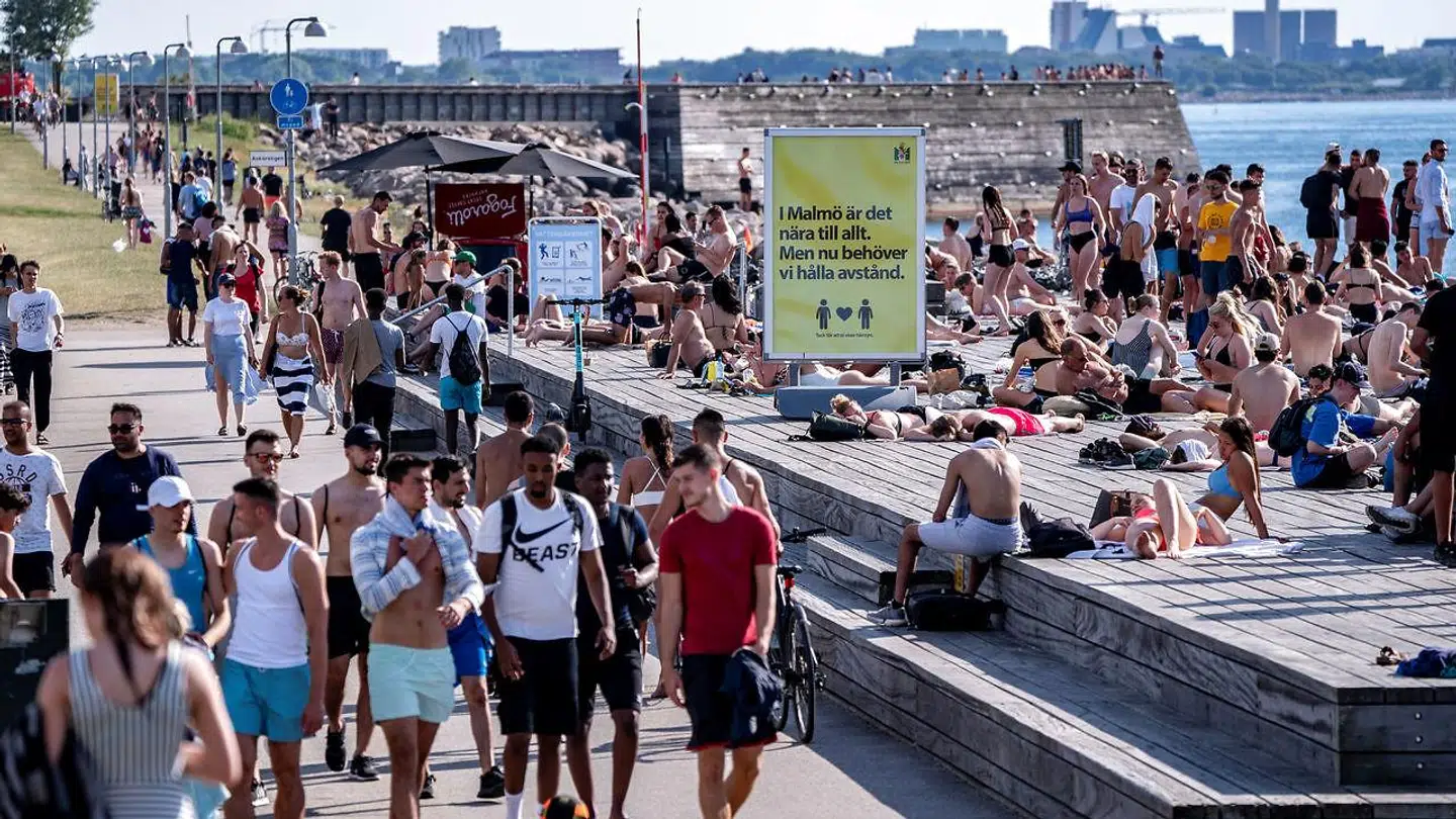 Svenskerne havde travlt med at nyde det gode vejr 25. juni i Malmø.