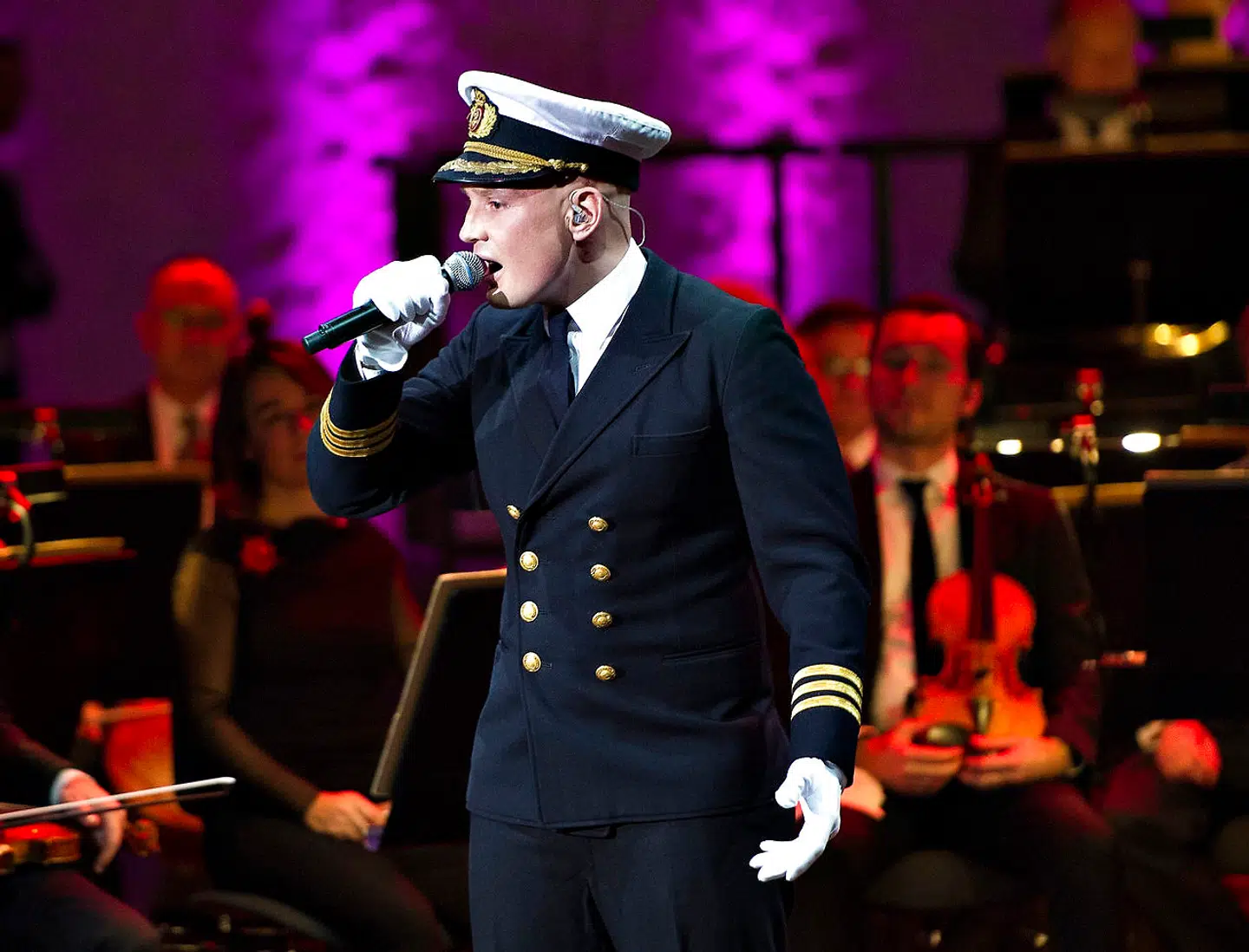 Da Bent Fabricius-Bjerre i 2014 fyldte 90 år, var Clemens en af de optrædende til den store fejring i Musikkens hus i Aalborg.