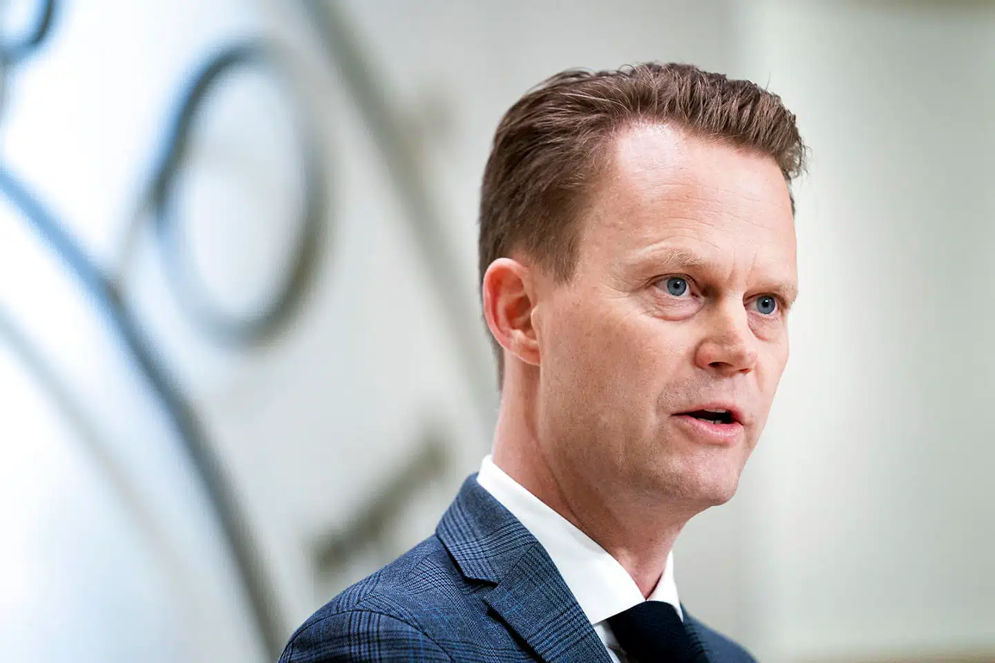 Udenrigsminister Jeppe Kofod (S) fortæller, at han er »dybt fortørnet« over en ny rapport, der blandt andet hænger de Radikales Ida Auken ud som islamofob.