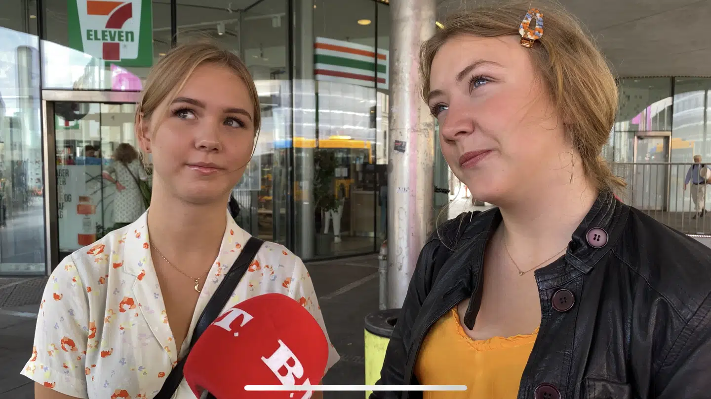 Flere, vi spurgte på gaden, havde det ligesom Ingeborg Nielsen (til højre) - når ingen andre bruger det, kunne de heller ikke se en grund til at bruge det.