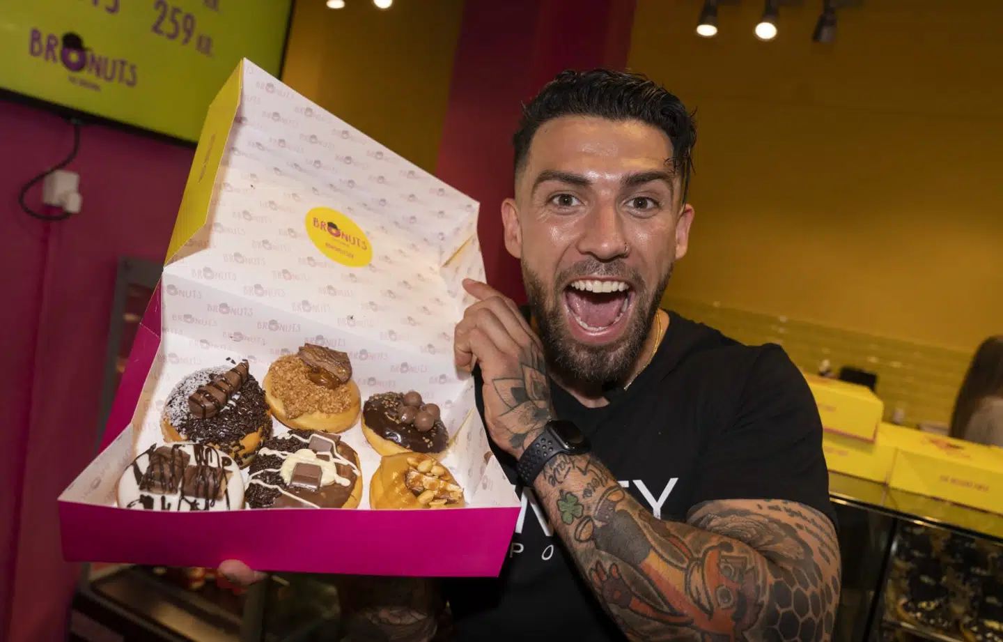 Der er ingen tvivl om, at Türker er stolt af det, han har opnået med sin donutskæde Bronuts