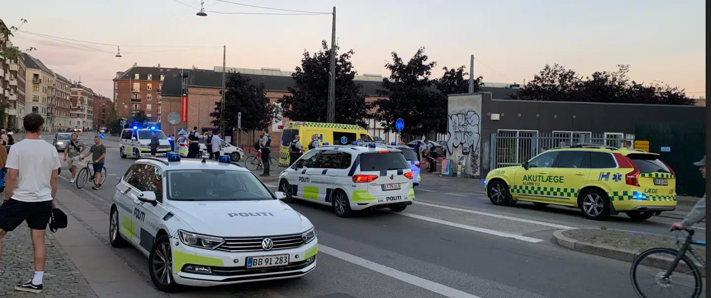 Politiet er lige nu massivt til stede på Mimersgade på Nørrebro.