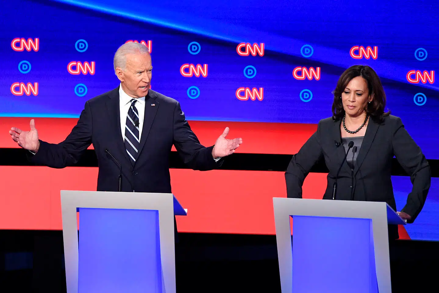 Bølgerne gik højt mellem Biden og Harris under første præsidentkandidatdebat sidste år.