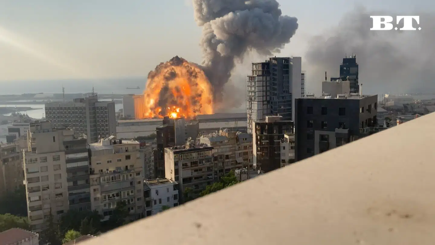 Sådan så de første brøkdele af et sekund ud i den store eksplosion i Beirut.
