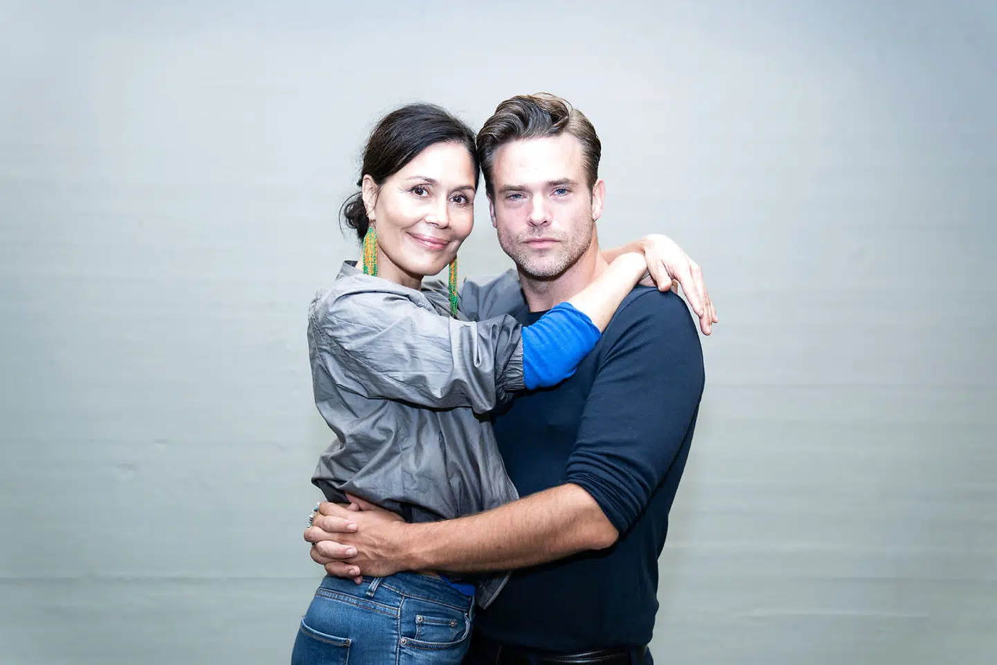 Skuespillerinde Nukâka Coster-Waldau og Silas Holst til 'Vild med dans' pressemøde i København, tirsdag den 8. september 2020. (Foto: Emil Helms/Ritzau Scanpix)