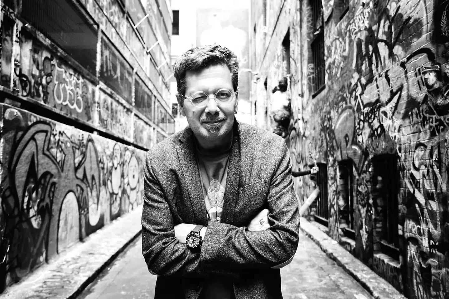 Udover at skrive romaner, teaterstykker, børnebøger, prosa og lyrik er Franzobel også konceptkunstner og ivrig tilhænger af fodboldklubben SK Rapid Wien.