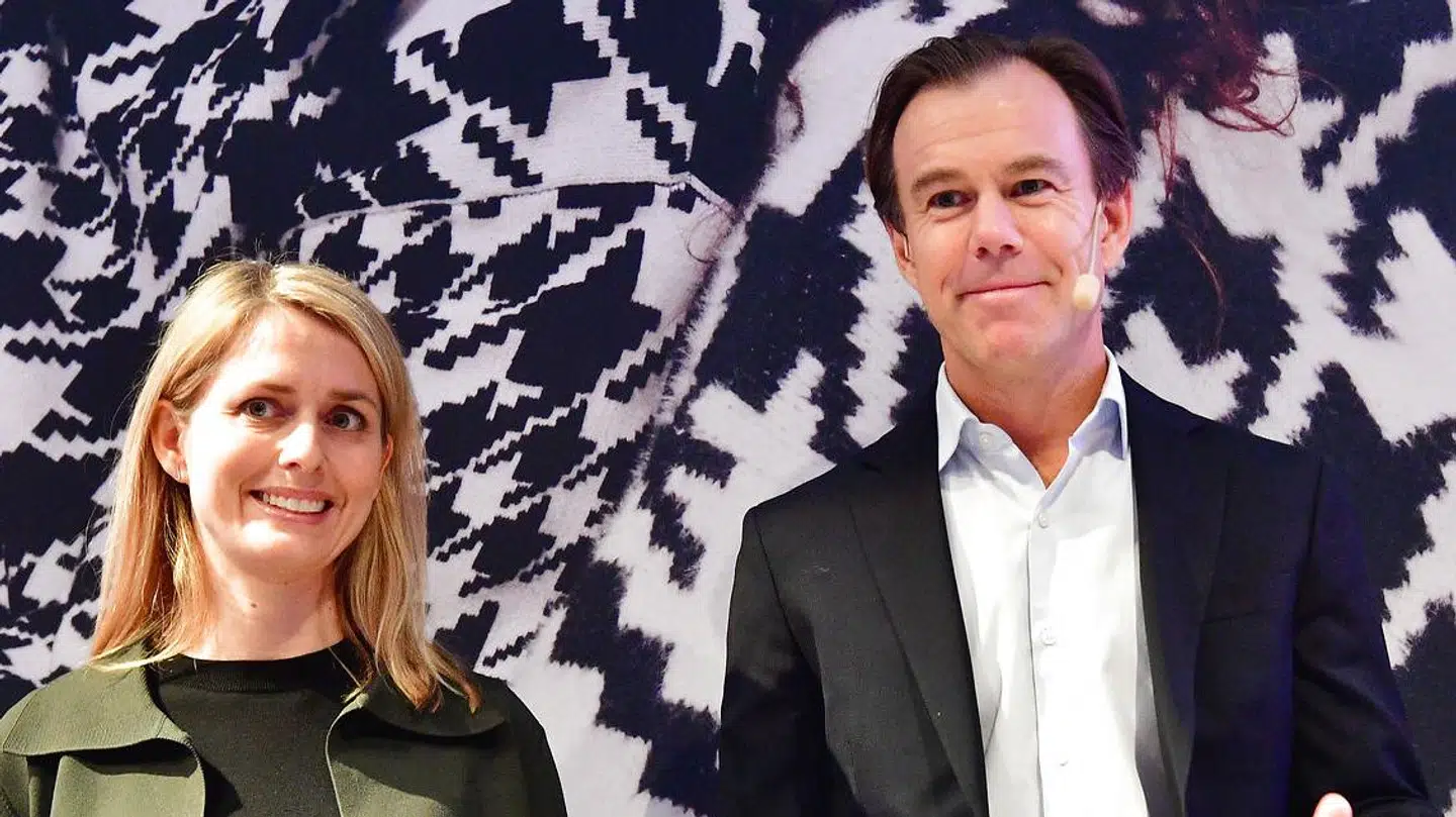 Karl-Johan Persson, der er søn af Stefan Persson, har overtaget sin fars post som bestyrelsesformand for H & M.