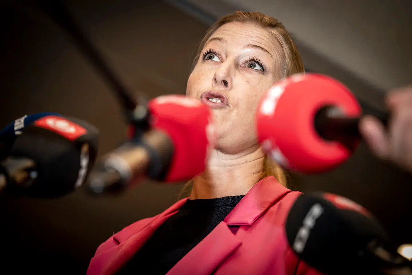 Sofie Carsten Nielsen tiltrådte som politisk leder i Radikale Venstre, efter at partiet holdt krisemøde onsdag som følge af Morten Østergaards krænkelsessag.