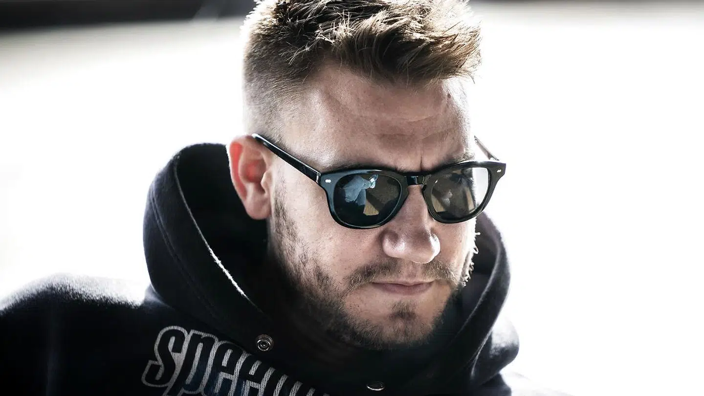 Nicklas Bendtner står i øjeblikket uden kontrakt.