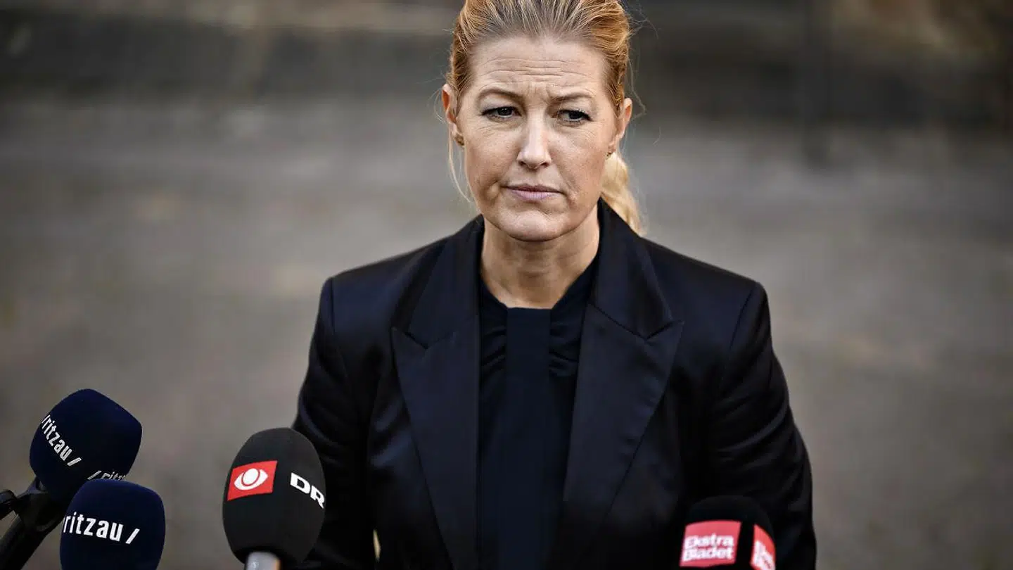Sofie Carsten Nielsens troværdighed er flosset gevaldigt, mener Henrik Qvortrup.