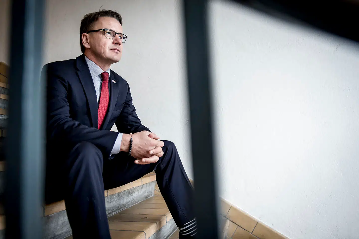 Christian Friis-Bach, tidligere minister, blev pludselig konfronteret med rygter om seksuelle krænkelser, han ikke kendte til.