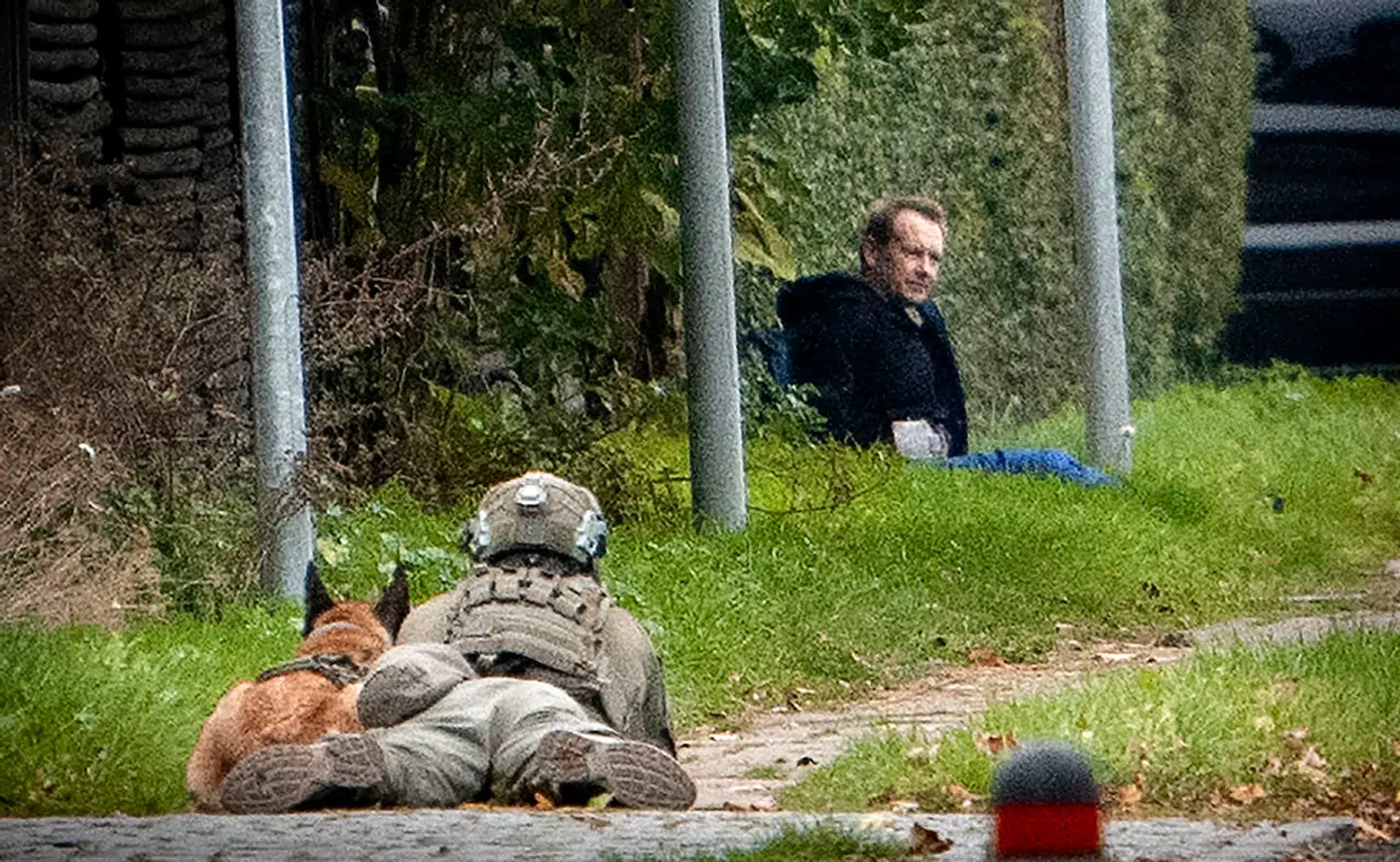Politiaktion i Albertslund tirsdag 20. oktober 2020. Politiet har anholdt en person i sag om forsøg på fangeflugt. Personen er den drabsdømte Peter Madsen. Albertslund, tirsdag 20. oktober 2020.