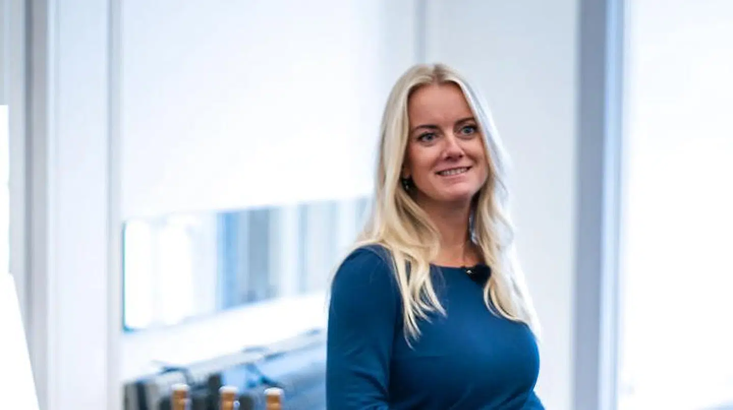 Pernille Vermund og Nye Borgerlige markerer, at det er fem år siden, Nye Borgerlige begyndte indsamlinger af vælgererklæringer til det nystartede parti. Det er dagen, som partiet betragter som sin fødselsdag. Markeringen sker på Christiansborg tirsdag den 20. oktober 2020.. (Foto: Emil Helms/Ritzau Scanpix)
