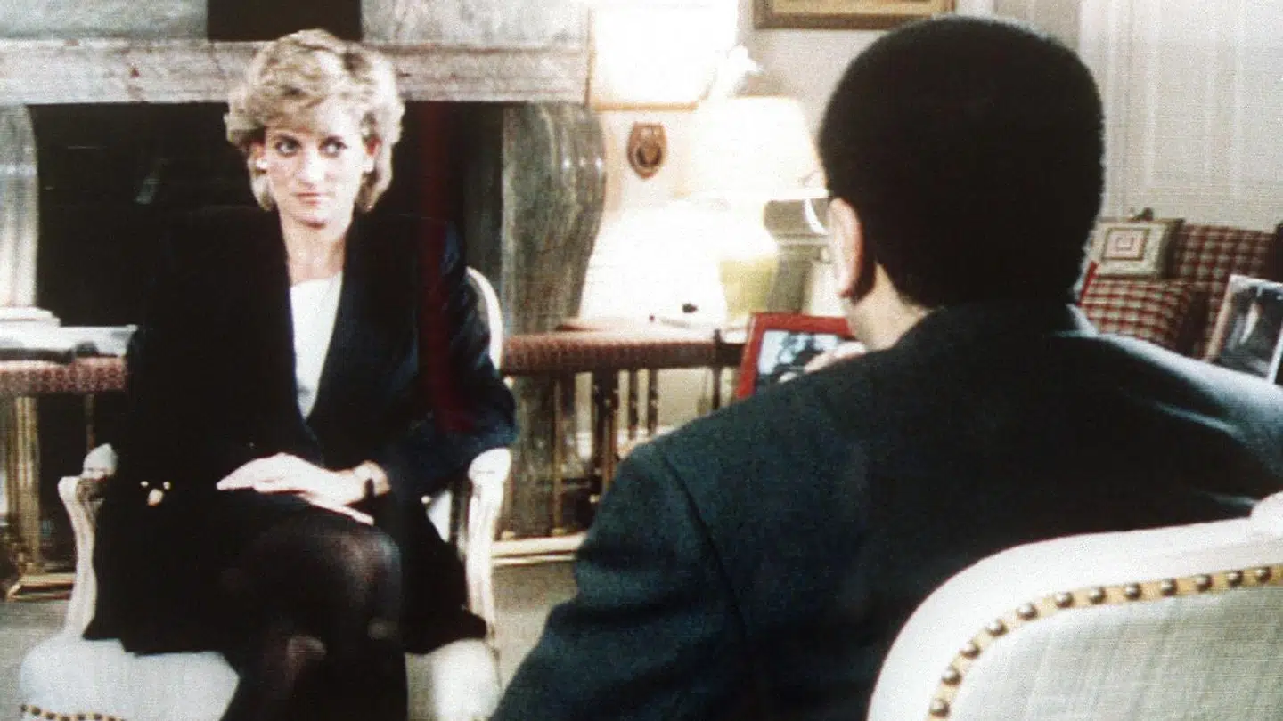 Prinsesse Diana fotograferet under det berømte interview med BBC i november 1995.
