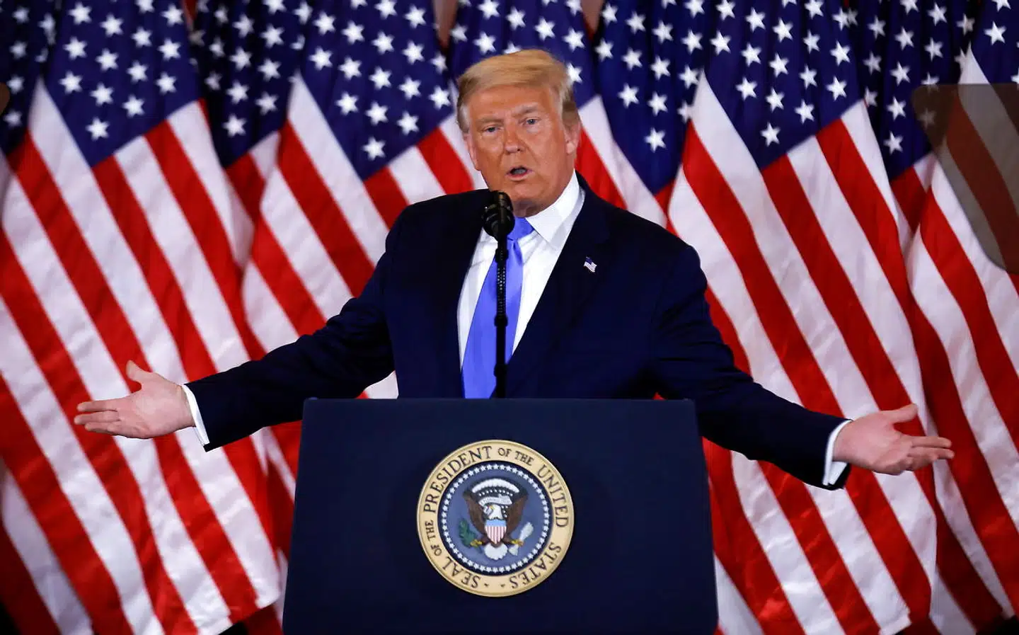 Donald Trump holdt onsdag morgen en tale i Det Hvide Hus, hvor han erklærede sin valgsejr og truede med at gå til den amerikanske højesteret for at stoppe optællingen af de sidste stemmer.